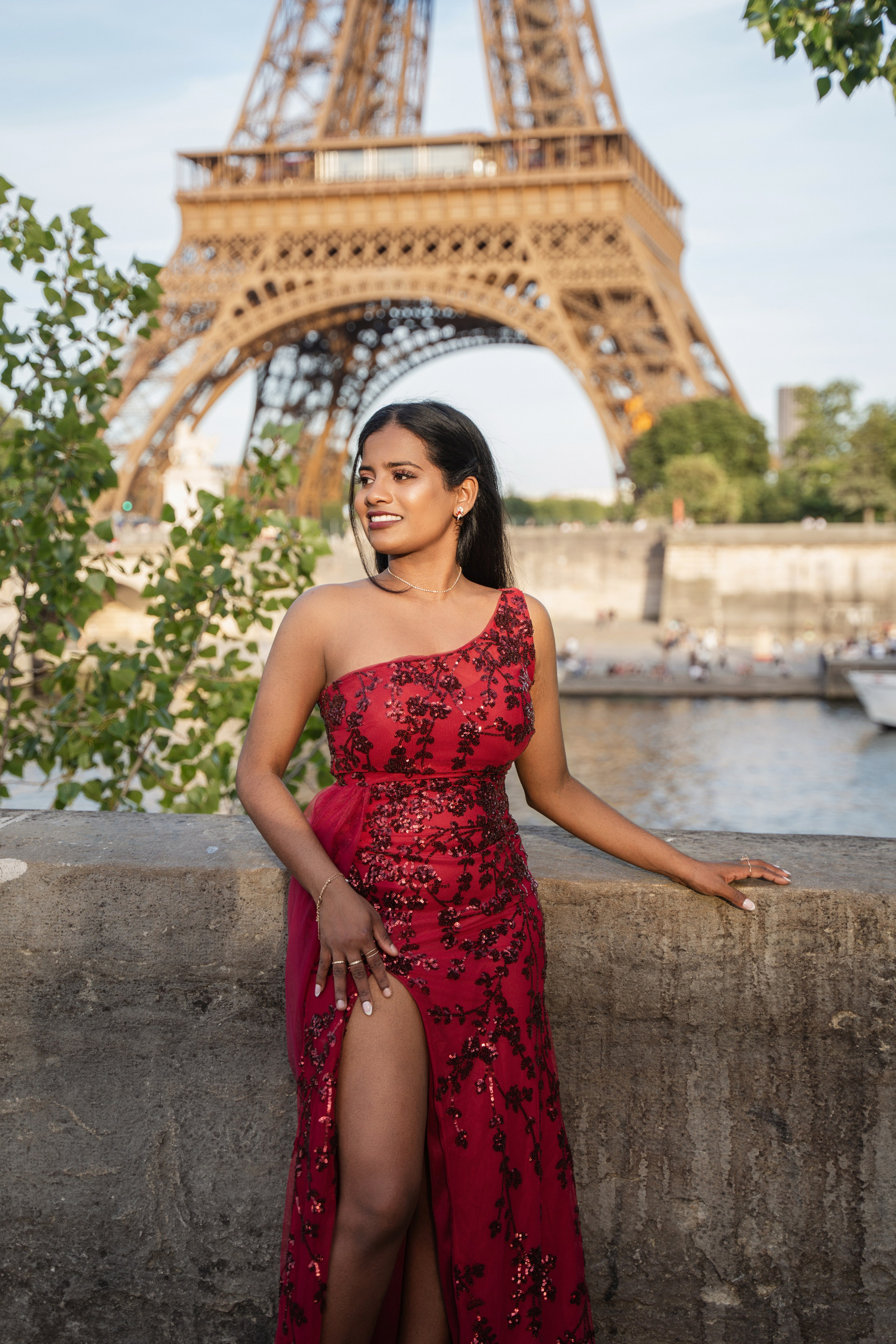 Richa (1 hour). Photographer in Paris|Solo and groups, portraits & content, couples photo-shoot in Paris at the best locations