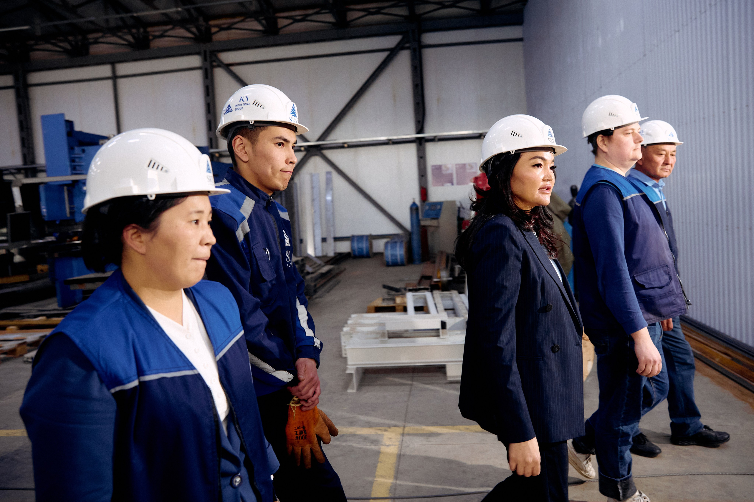 Рахат. Директор завода. Валерия Вартанова. Фотограф