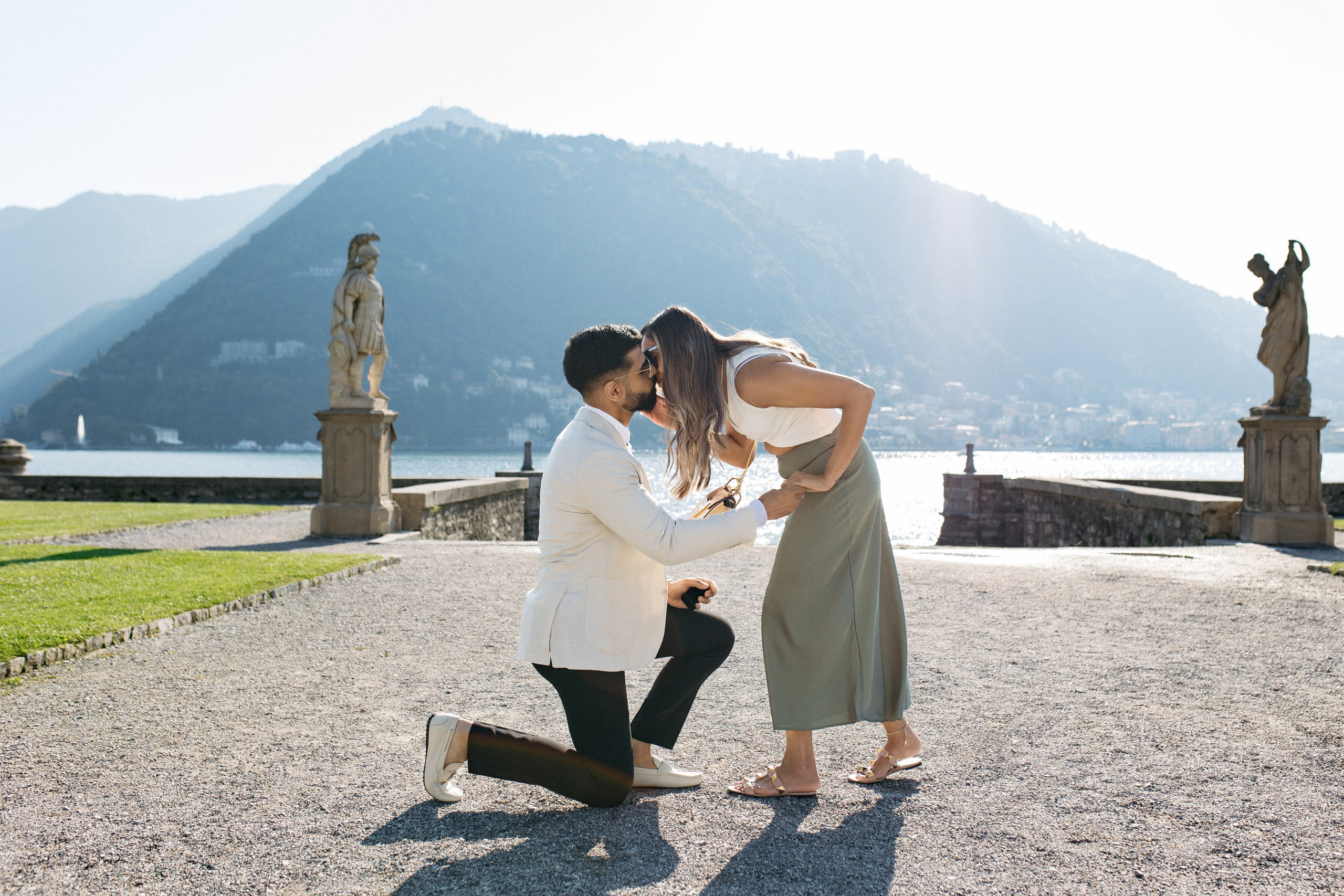 She said yes 💍. Wedding photographer in Italy