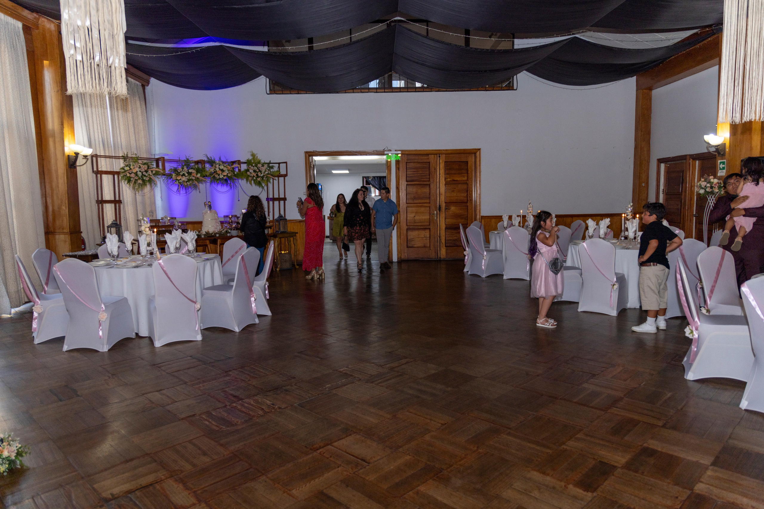 Susan y José Luis. Dinka & Emilio - El arte de preservar lo que no se repite