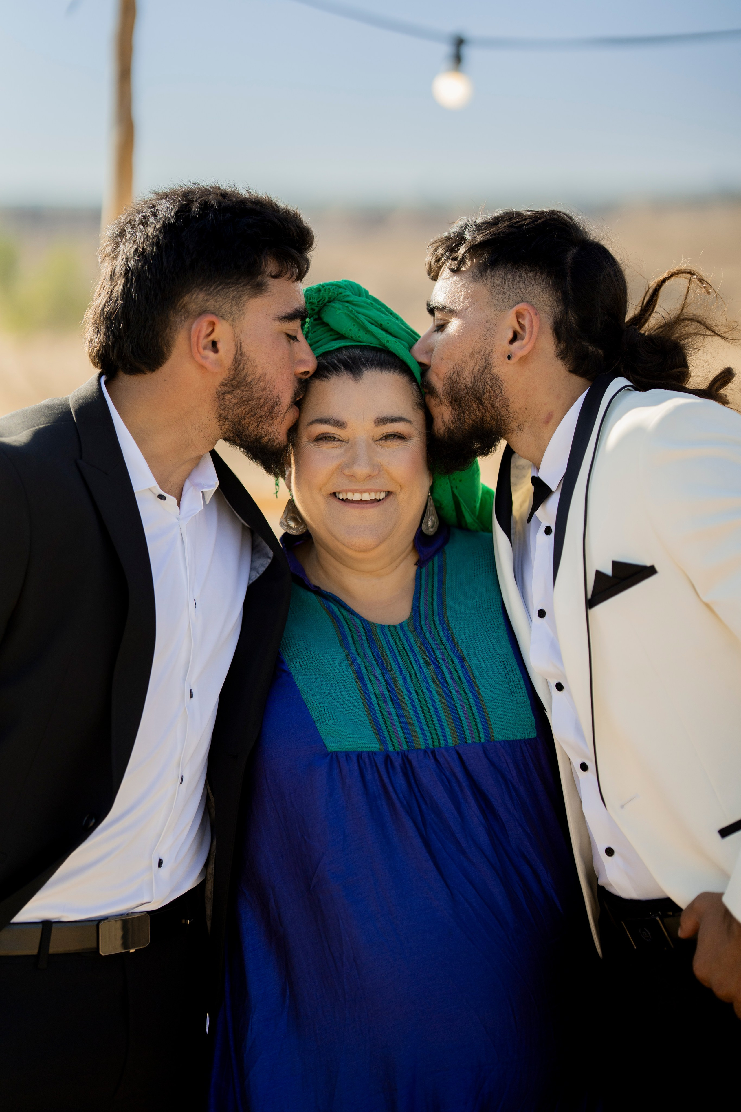 אביה ואחיה. יוסף מזרחי צילום חתונה, ברית וזוגיות. צלם מקצועי שאוהב להוציא אתכם הכי יפים ברגעים הכי מרגשים