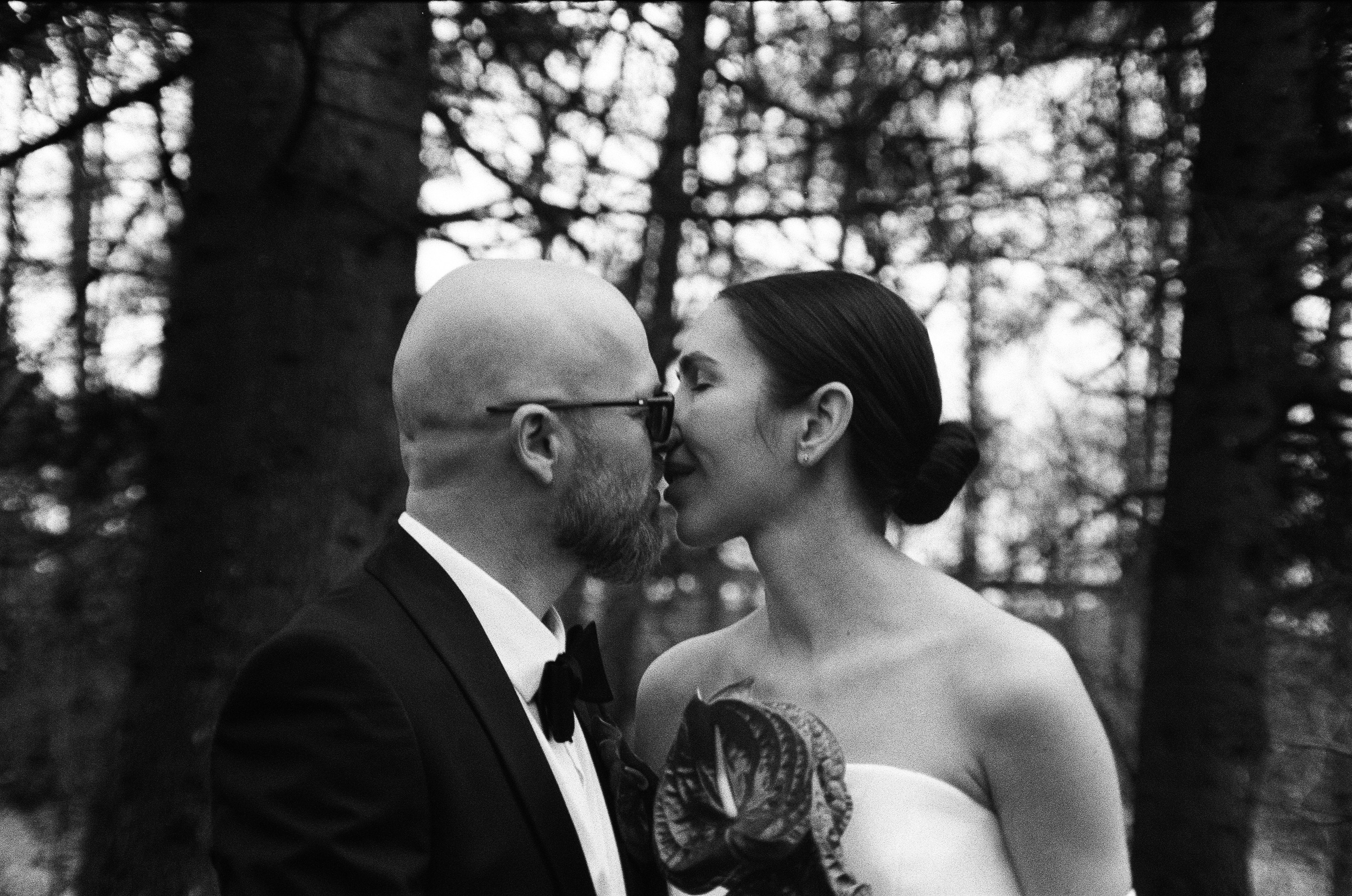 Wedding on Black n White Film. Molfar Visuals