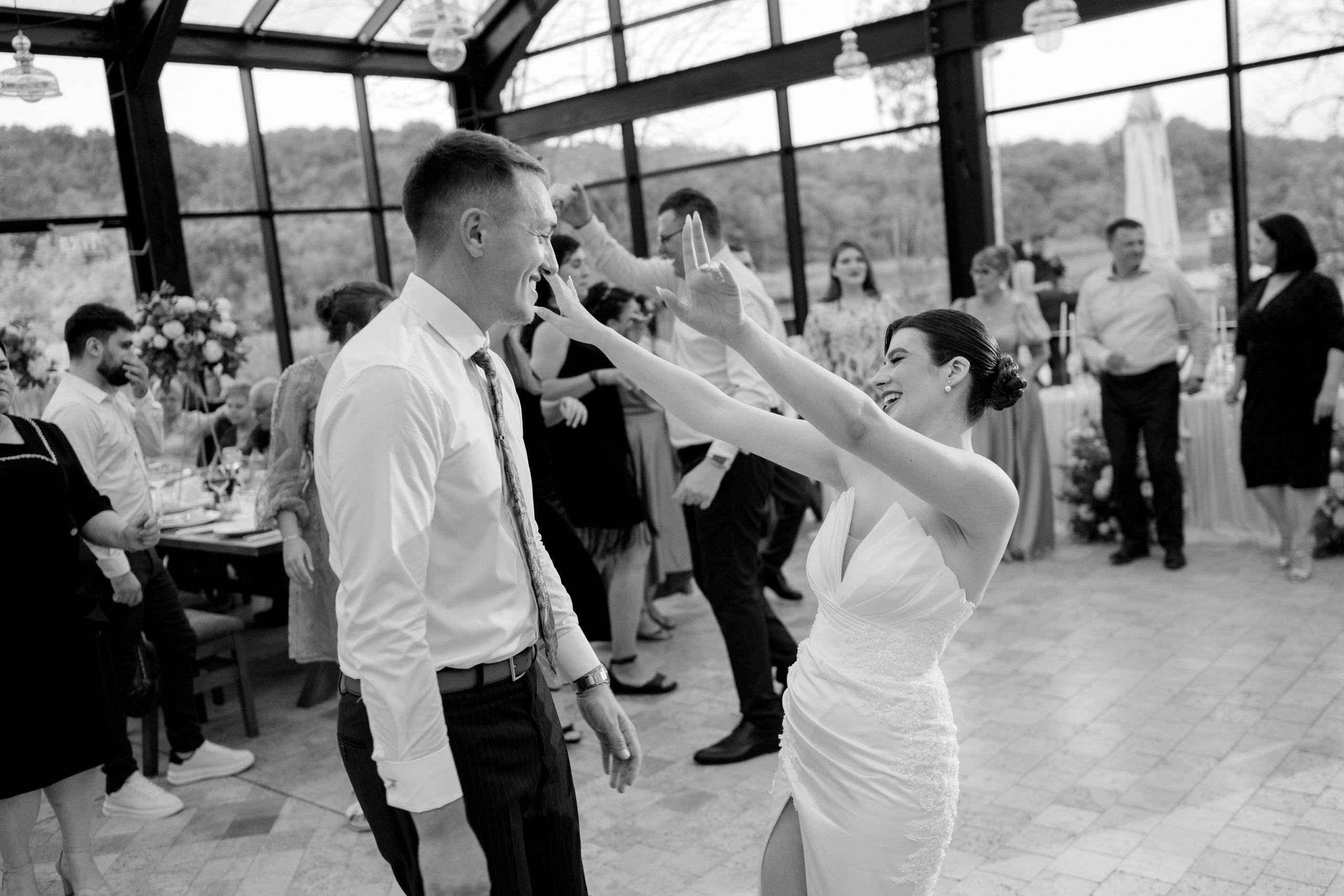 Ioana + Alex | Wedding day | Kalipso Lago. Proud Vision Weddings | Wedding Photography & Films — Servicii profesionale Foto Video Nunta Iasi
