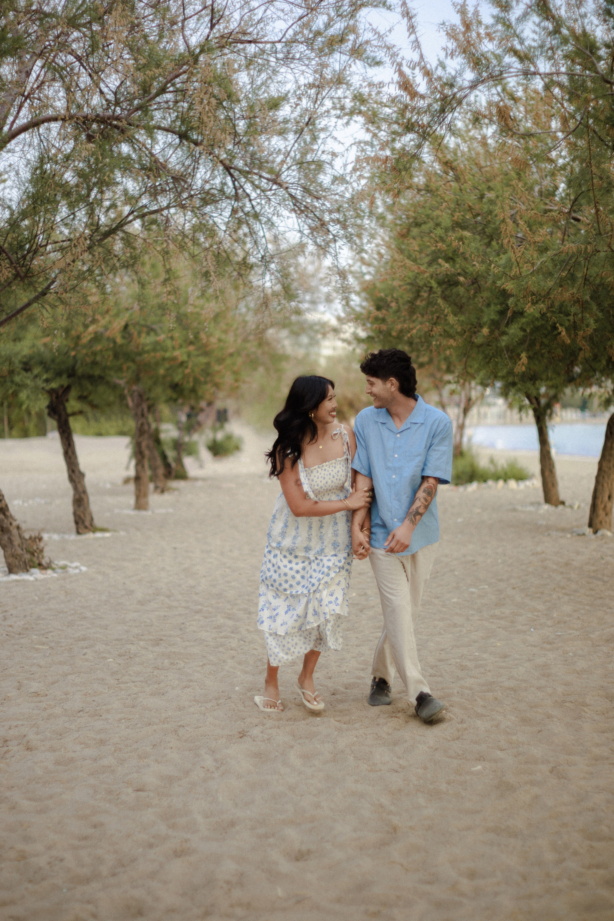 Thea and Jordan in Athens. Photographer in Greece Kristina