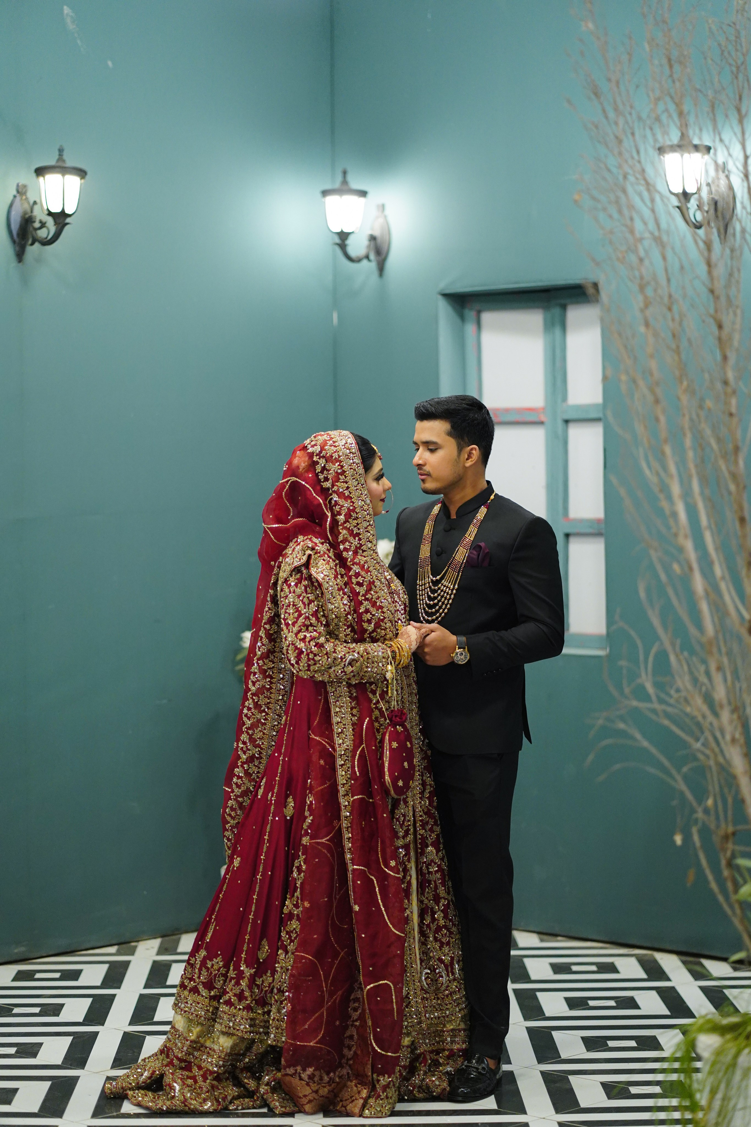 Portfolio. MomentsbyFNF — capturing timeless wedding stories across Pakistan with passion, artistry & heart