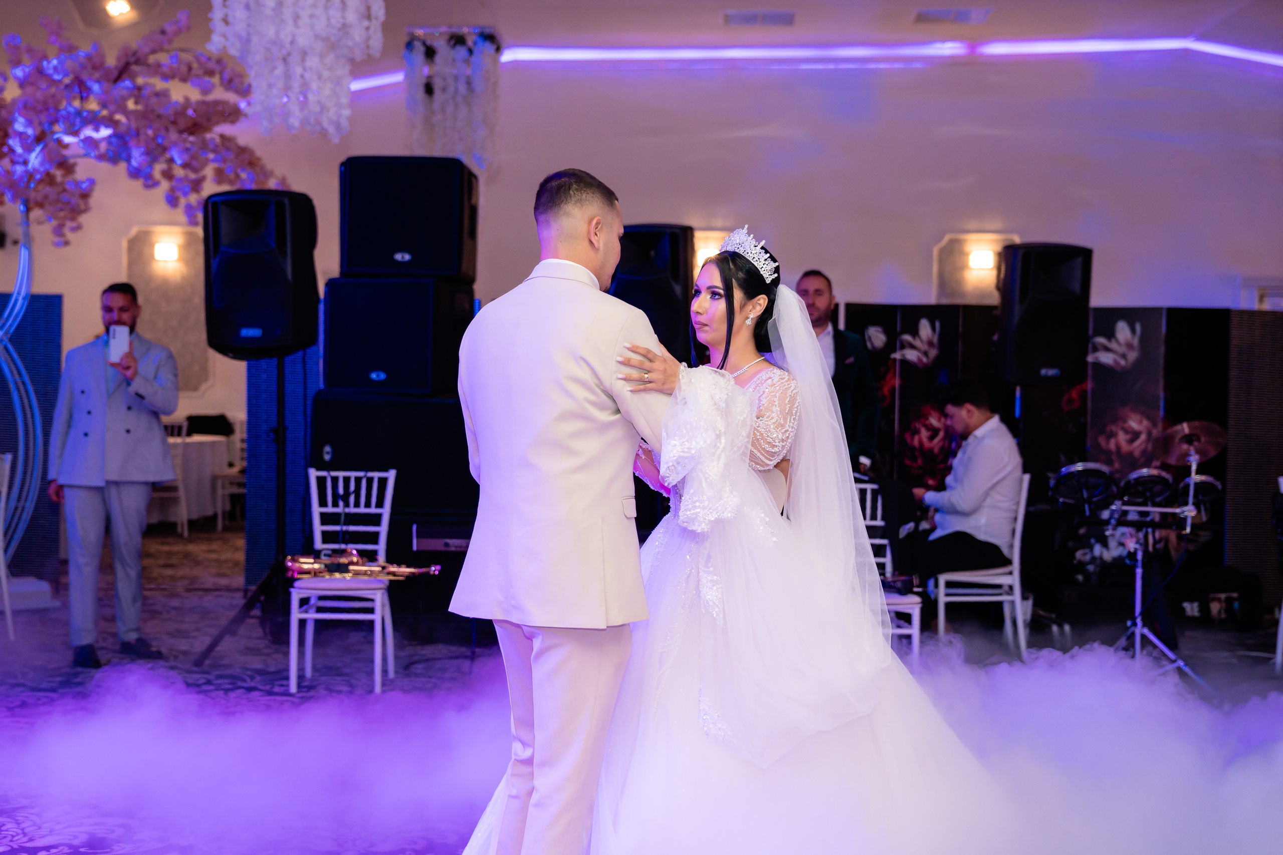 Bella & Adi. Foto Studio — Fotograf de evenimente, nunti, botezuri, portrete