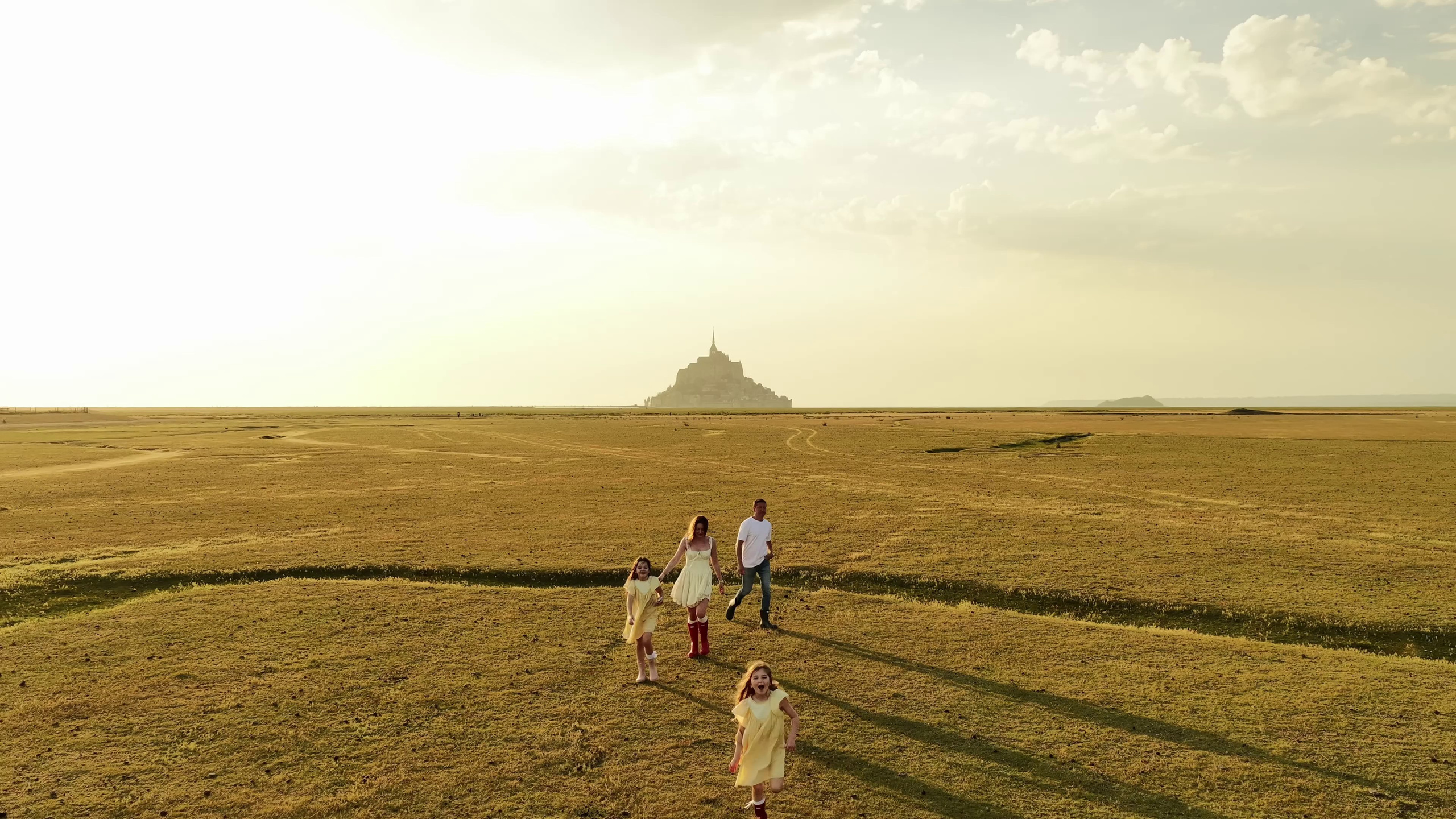 Photoshoot at Mont Saint-Michel. Photographer Khrystyna Voronova