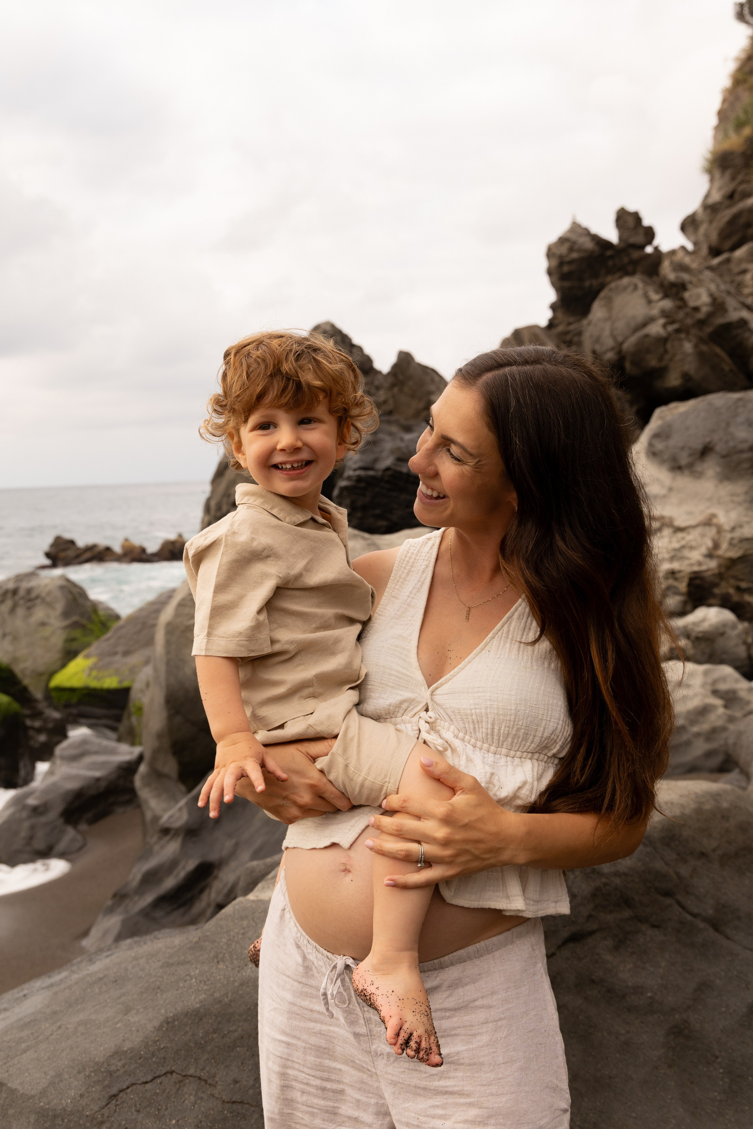 Kayla’s family. IRINA KALMYKOVA | PHOTOGRAPHER AZORES
