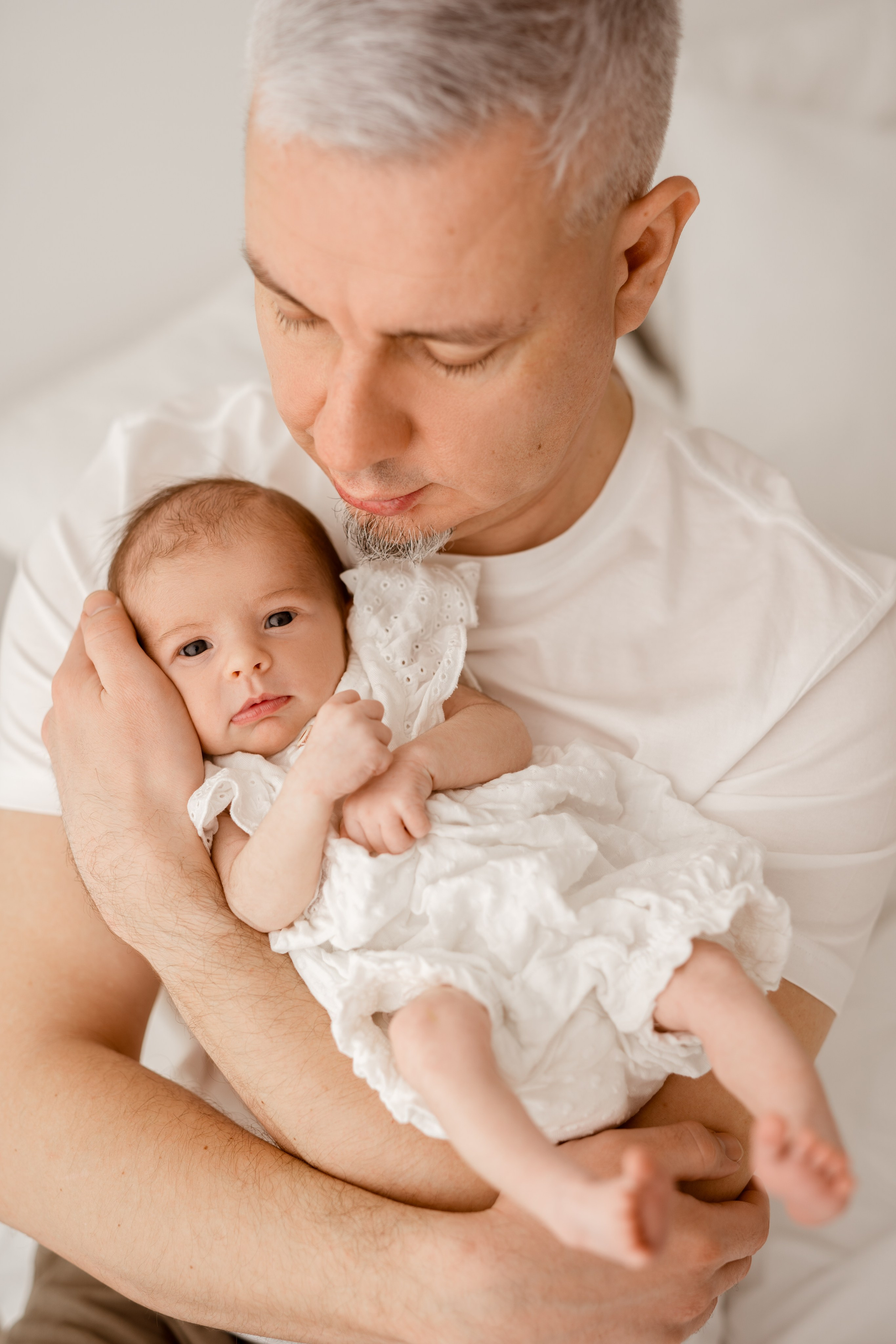 Sesja noworodkowa Emmy. Fotograf Łódź - sesja ciążowa, noworodkowa, dziecięca. Studio w Łodzi