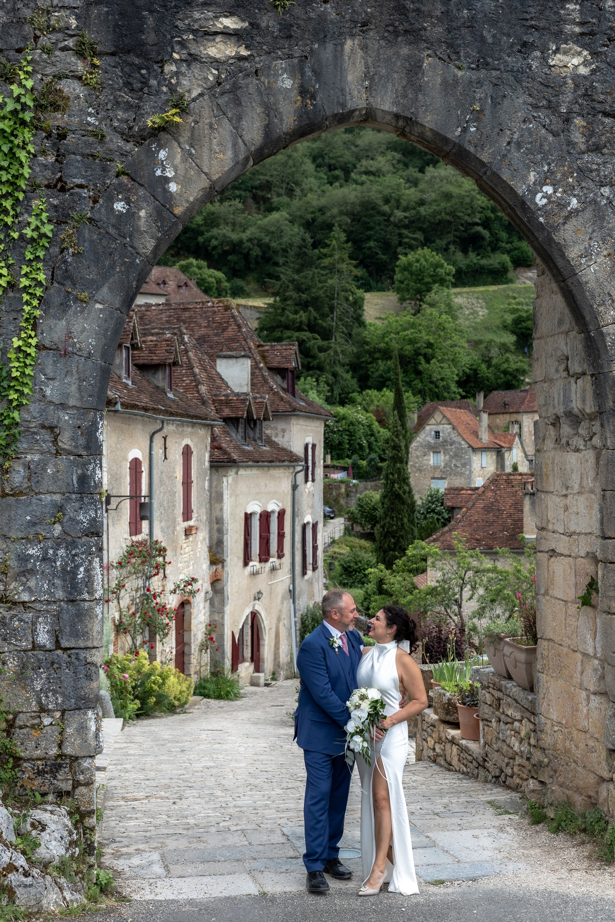 Elopement near Saint-Cirq-Lapopie. Crystal&Robert. Евгения Смирнова — Ваш фотограф в Тулузе и на юго-западе Франции