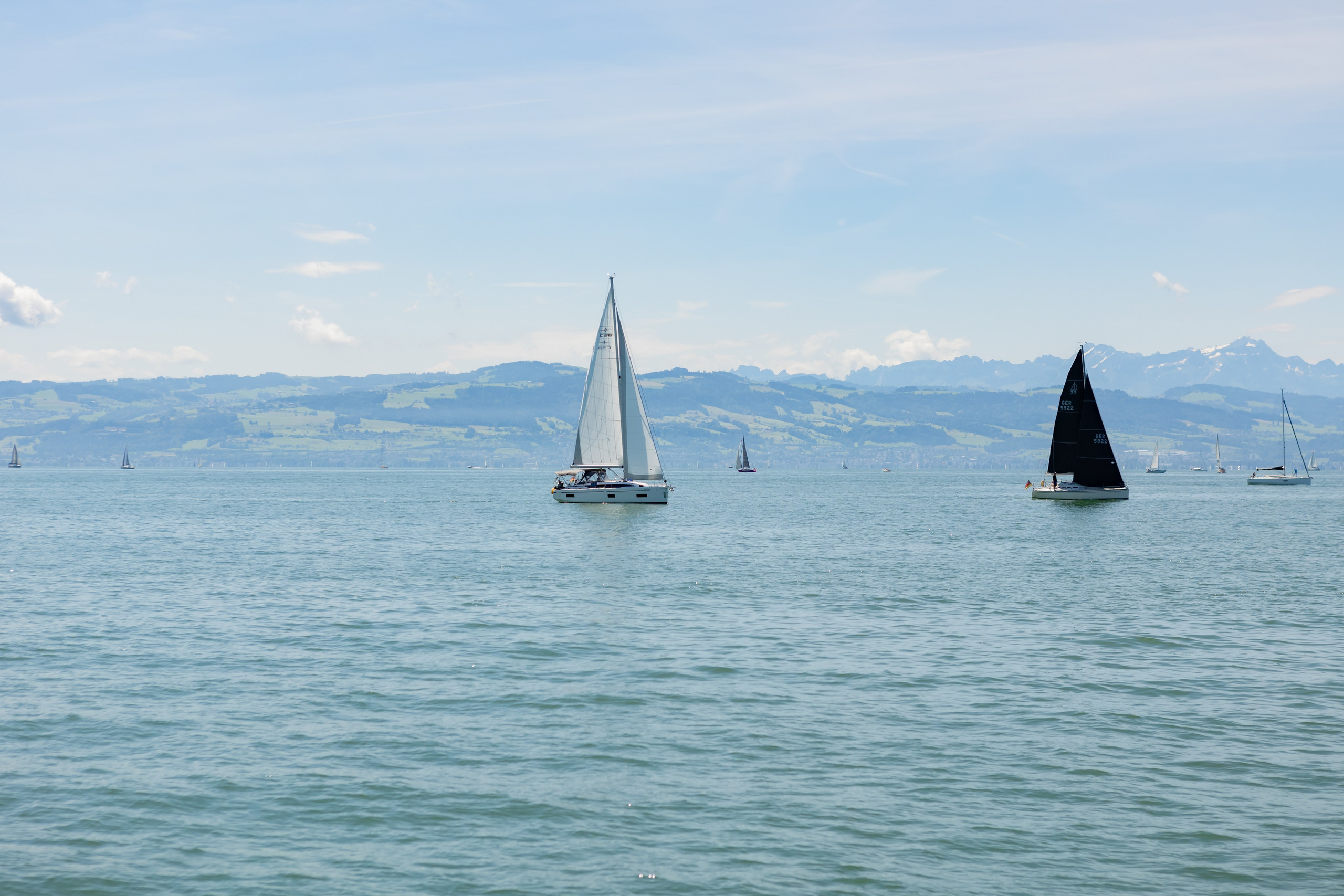 <img src="bild1.jpg" alt="Lindau Insel Fotografie kaufen"><img src="bild2.jpg" alt="Lindau Bodensee Bilder"><img src="bild3.jpg" alt="Lindau Altstadt Fotos kaufen"><img src="bild4.jpg" alt="Lindau Hafen Fotodruck"><img src="bild5.jpg" alt="Lindau Uferpromenade Wandbilder"><img src="bild6.jpg" alt="Lindau Kunstfotografie kaufen"><img src="bild7.jpg" alt="Lindau Leuchtturm und Löwe Bilder"><img src="bild8.jpg" alt="Lindau Innenstadt schöne Bilder"><img src="bild9.jpg" alt="Lindau Landschaftsfotografie kaufen"><img src="bild10.jpg" alt="Lindau Bodensee Fotos als Deko">