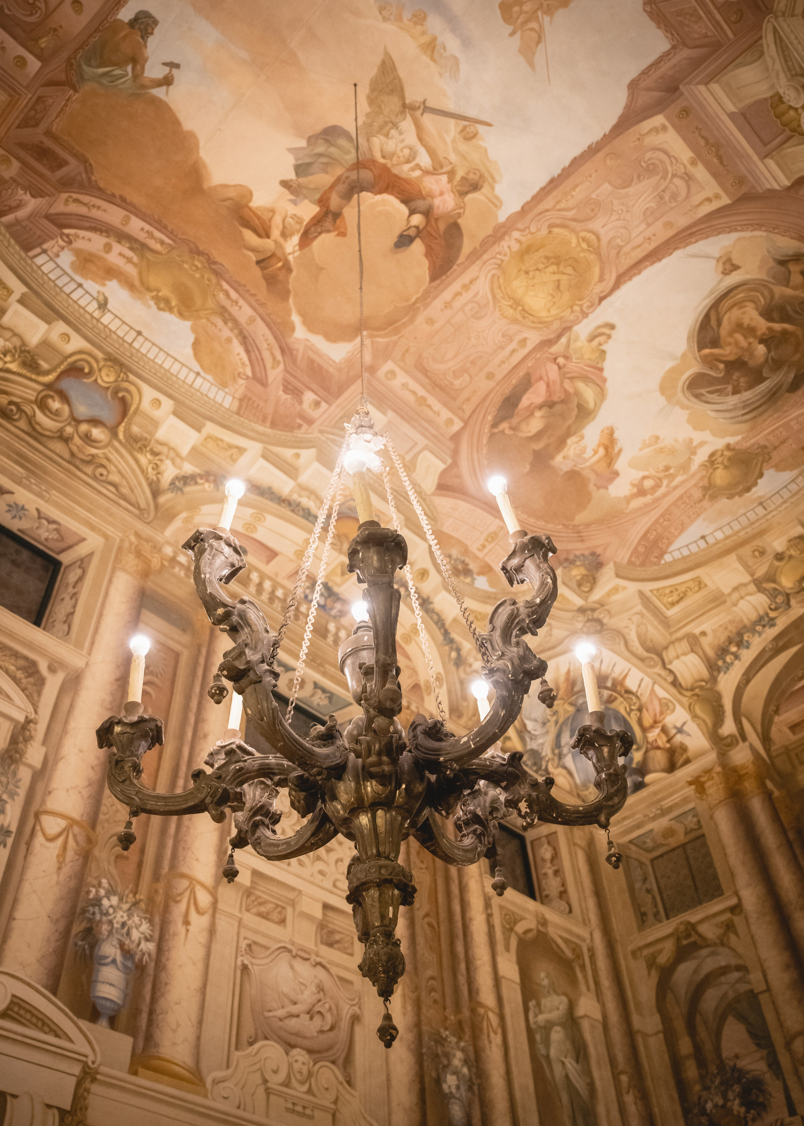 Verona, Italy. Professional wedding photographer in Copenhagen, Denmark — Julia Byron