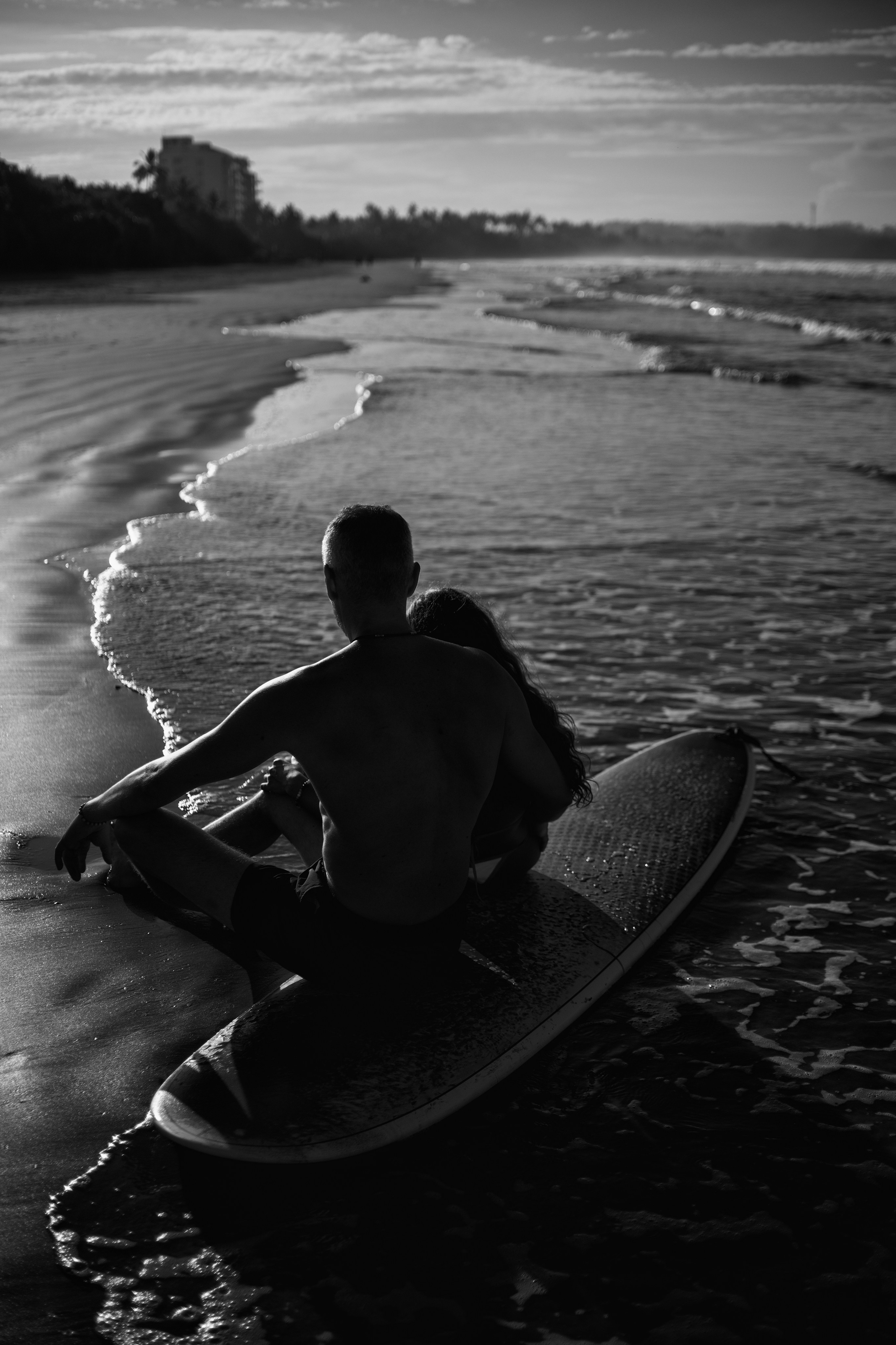 Surf couple | BW