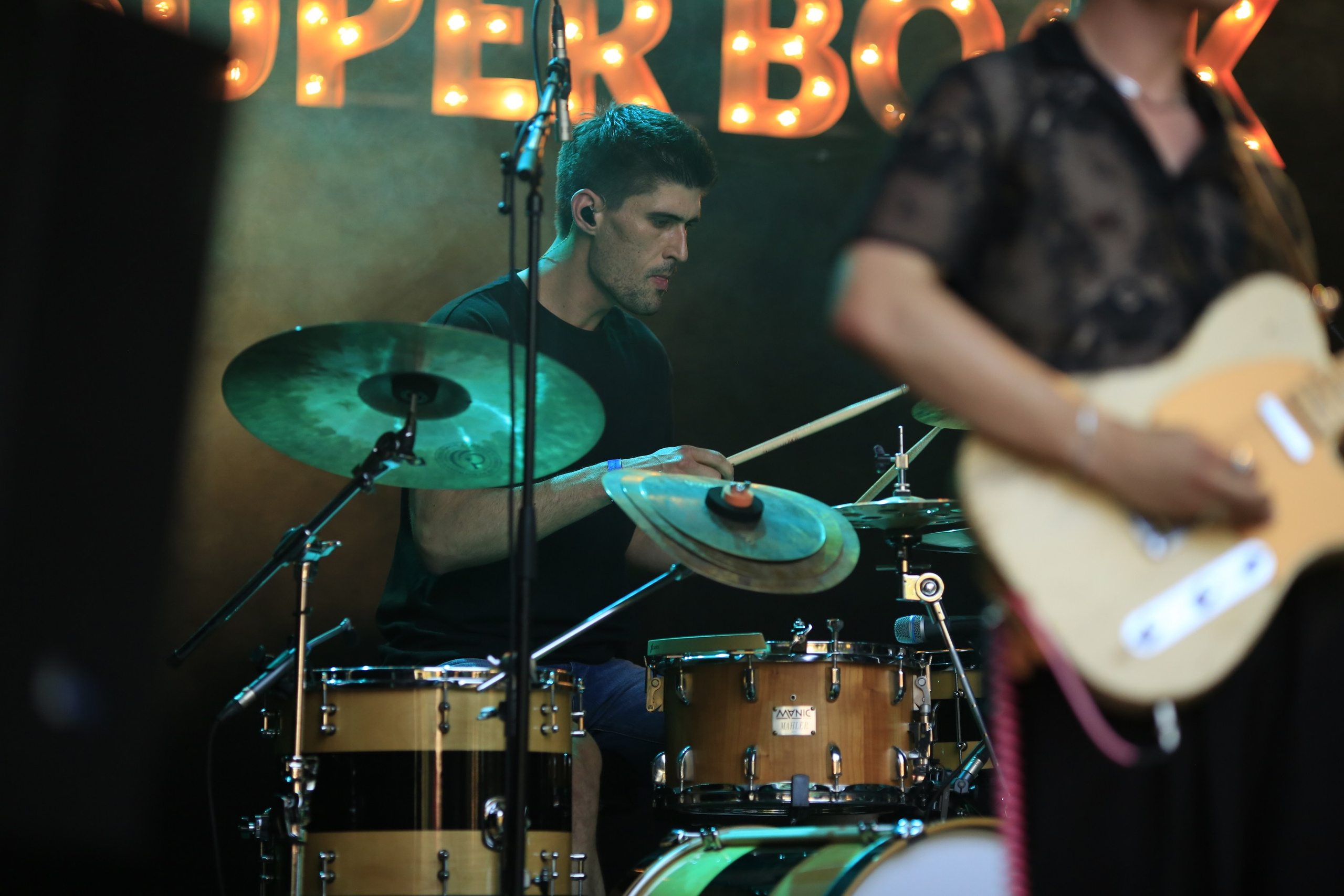 Music concerts. Portret photographer in Switzerland Artur Magpie