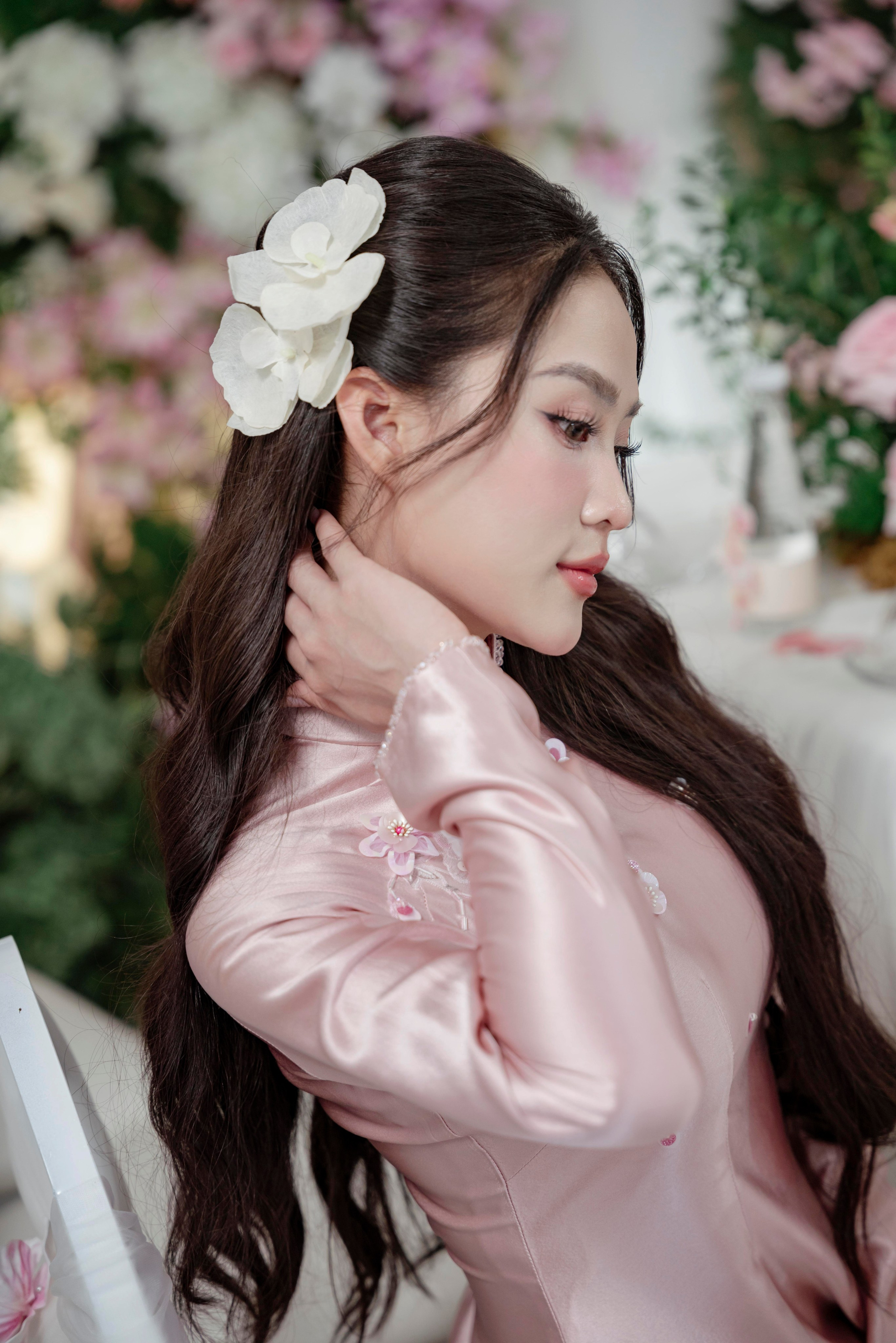 LINH & HUYEN. WEDDING PHOTOGRAPHER IN VIETNAM