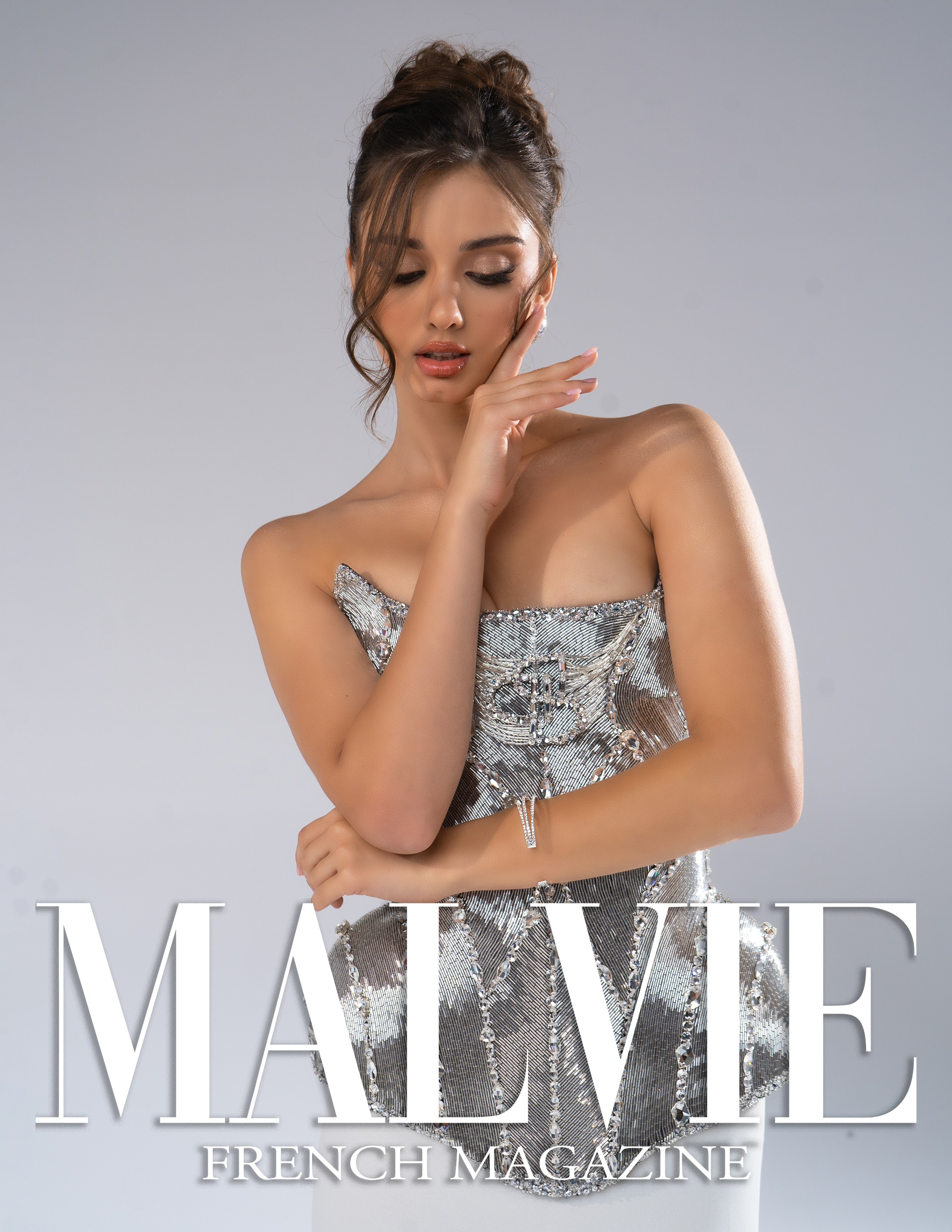 French magazine Malvie. Mariia Safronova is your photographer in Abu Dhabi and Dubai