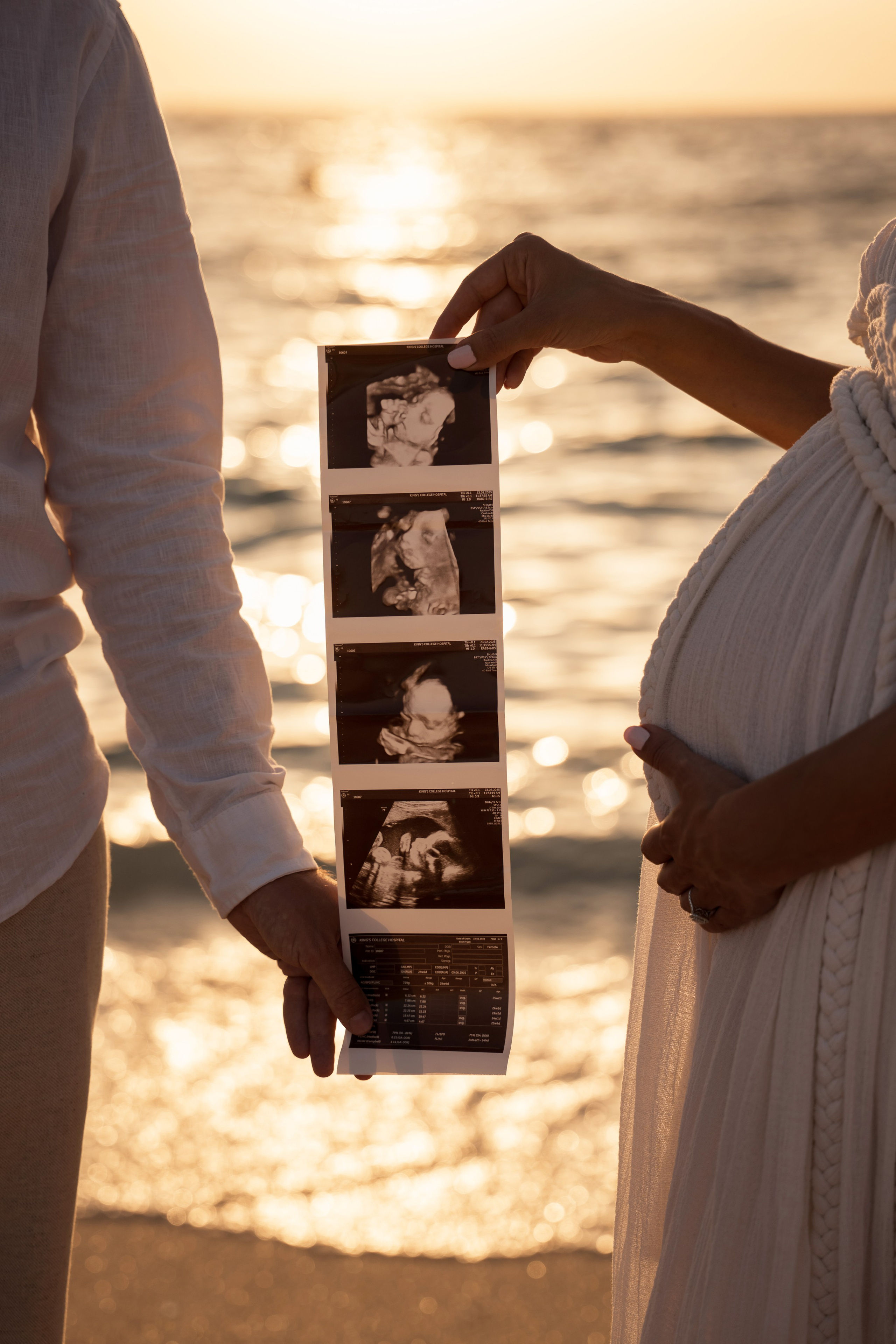 Golden Hour Glow. Angela Iakovleva — Family Photographer in Dubai