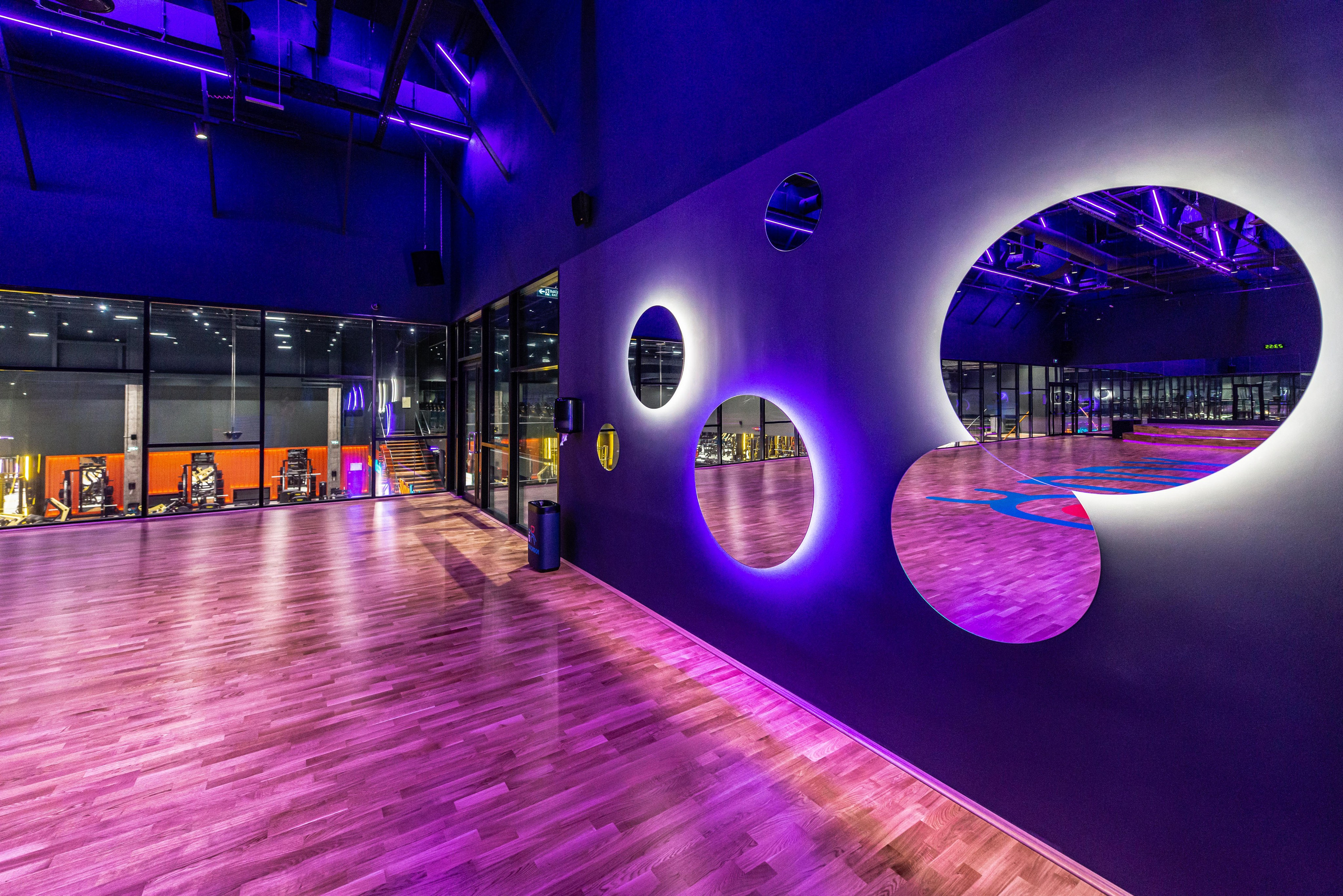 DDX Fitness в ТЦ Место встречи Янтарь. ФОТОГРАФ МЕКСИКА КИНТАНА-РОО