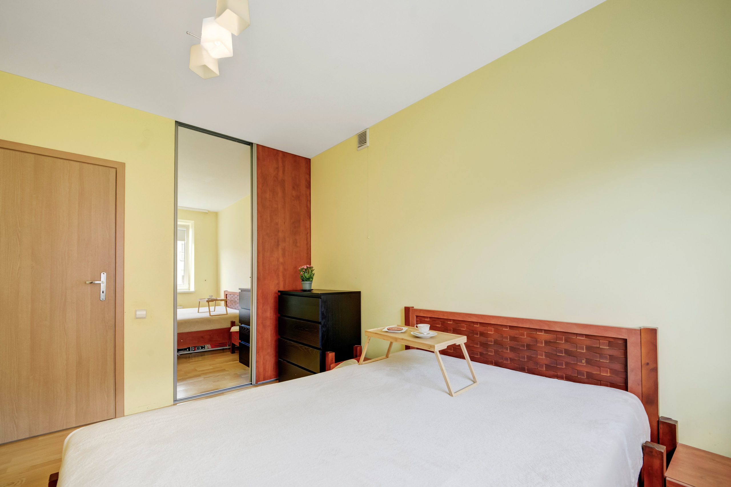 Jonažolių g. 4. Elina Sapiega fotografė Vilniuje