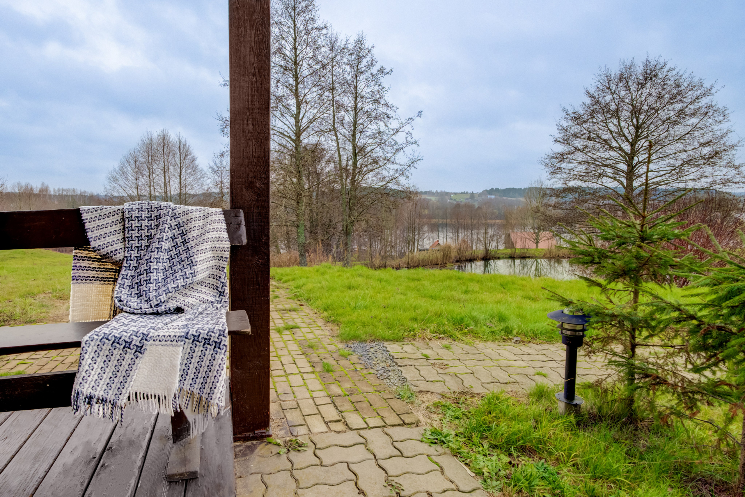 Trakų raj. sodyba. Elina Sapiega fotografė Vilniuje