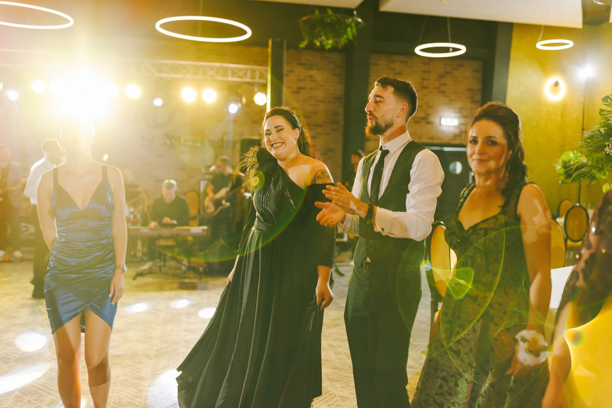 Vladut-Andrea. Fotograf și videograf de nuntă R. Moldova, Romania