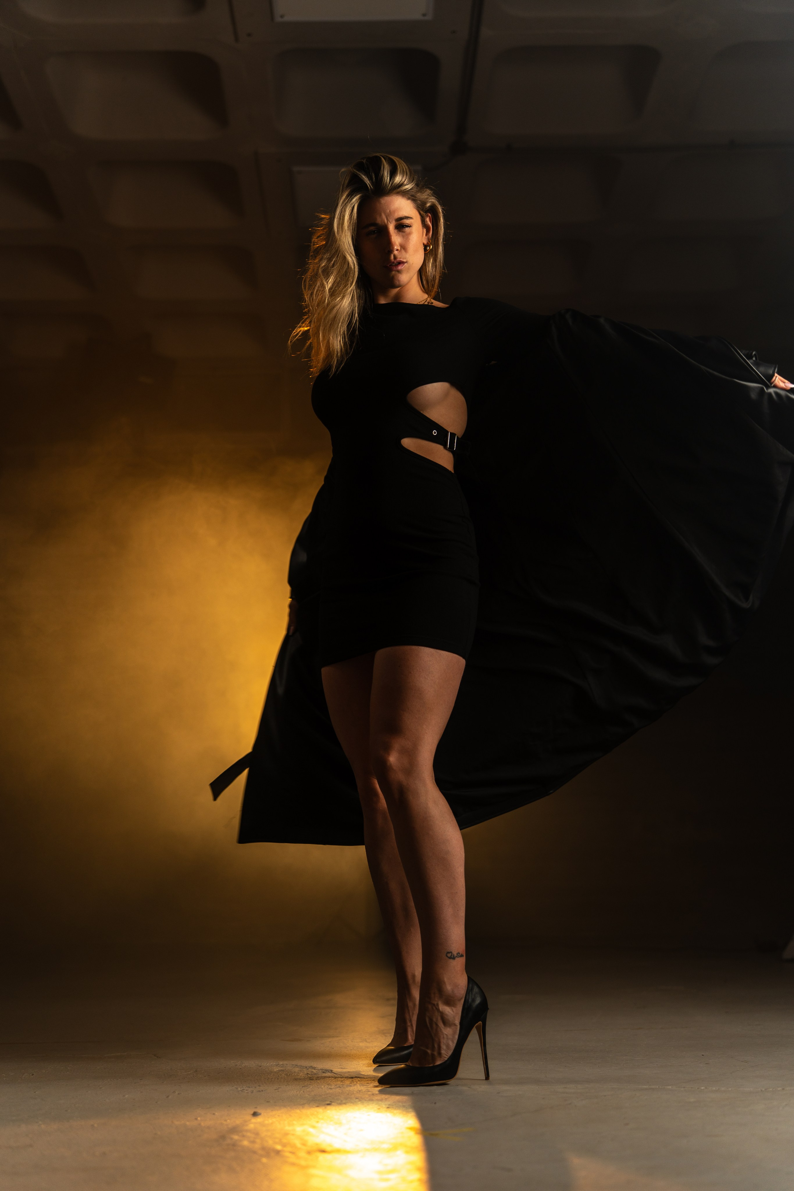 „Kölsch&Shoot“ in Cologne w/ Lisa (Set #4). URBANSTREETFILES.ART