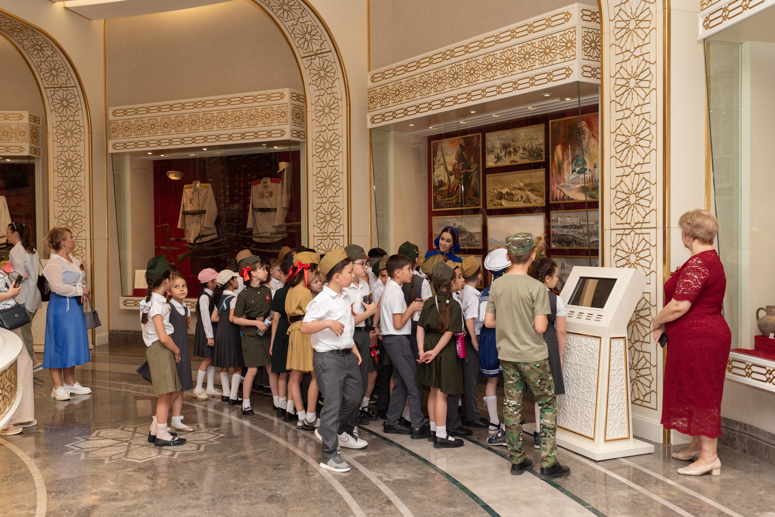 Вечный огонь 2"А» класс. Ваш фотограф в Ашхабаде Гамлет Осипов