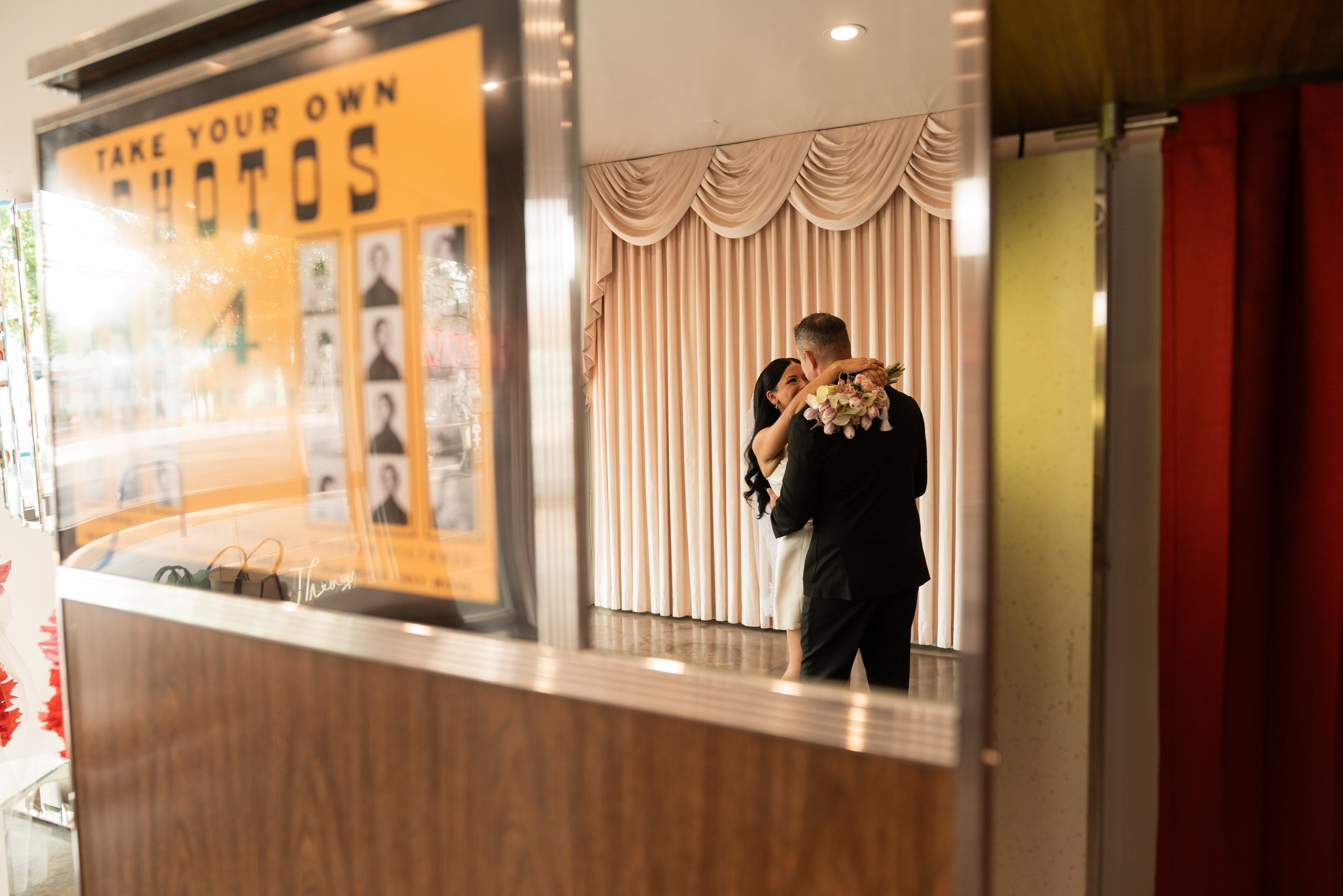 Stephanie&Ryan. Wedding & elopement photographer Viktoriya Kravtsov. Las Vegas