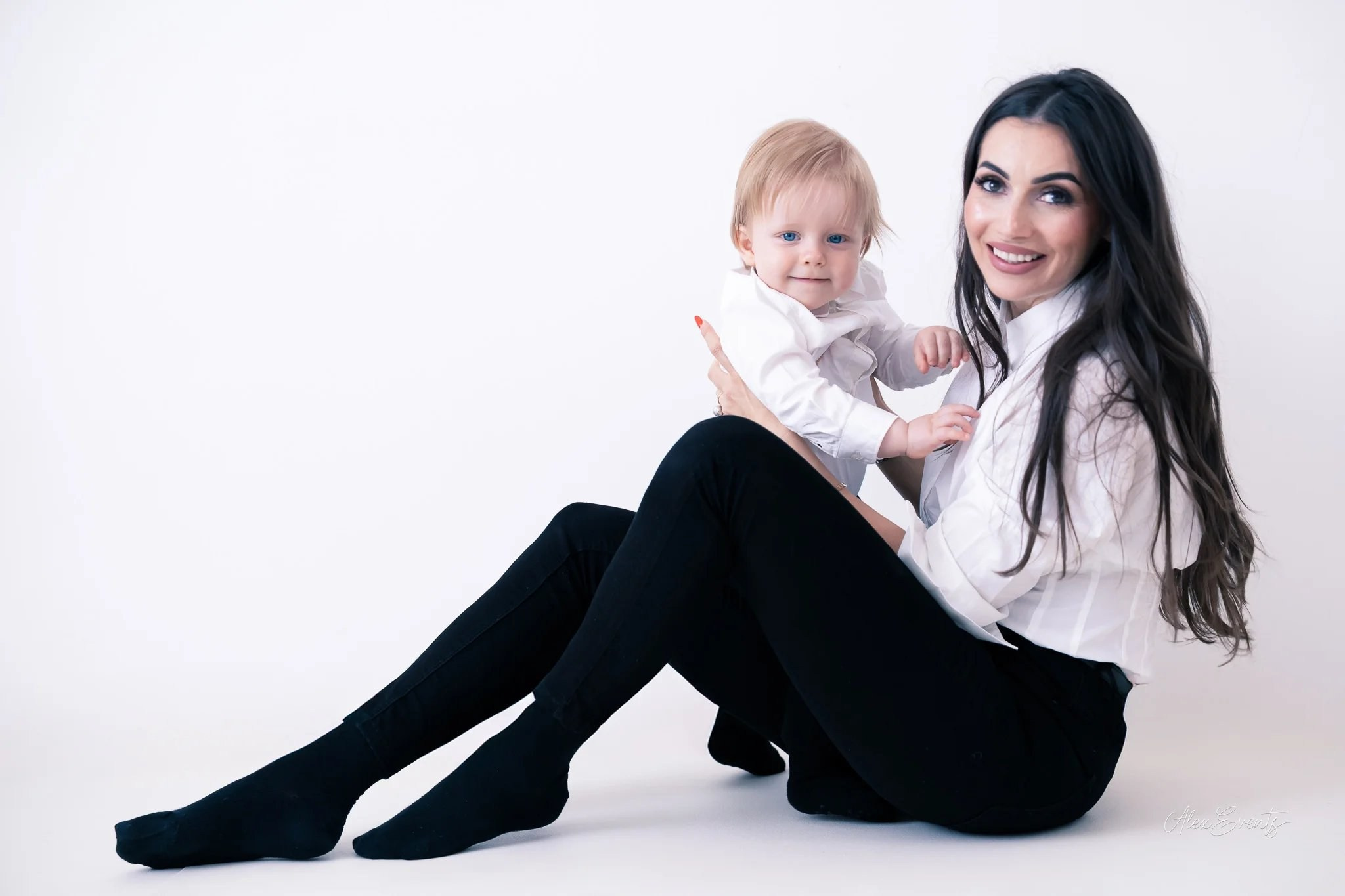 Photo Session Smash the Cake Danemarca — Studio Photo ONE | AlexEvents. AlexEvents | Wedding and Baptism Photographer & Videographer in Denmark and Germany