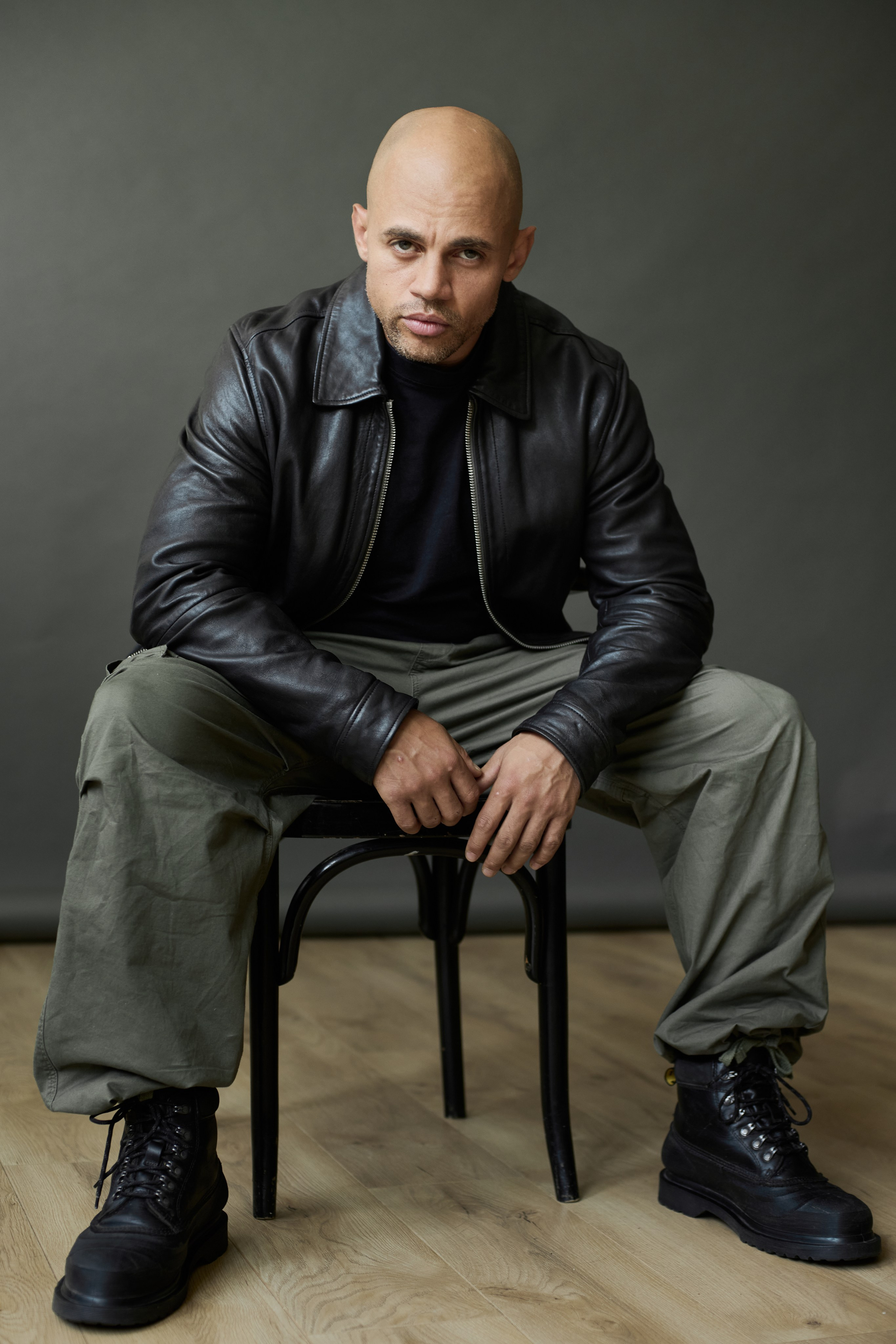 Headshot of actor Geoffrey Thompson