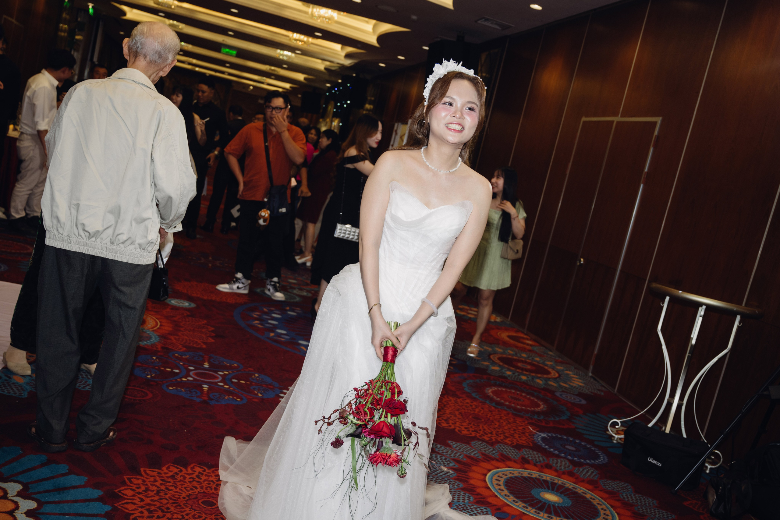 Zhang + Dinh | Photojournalism. BenColor Studio