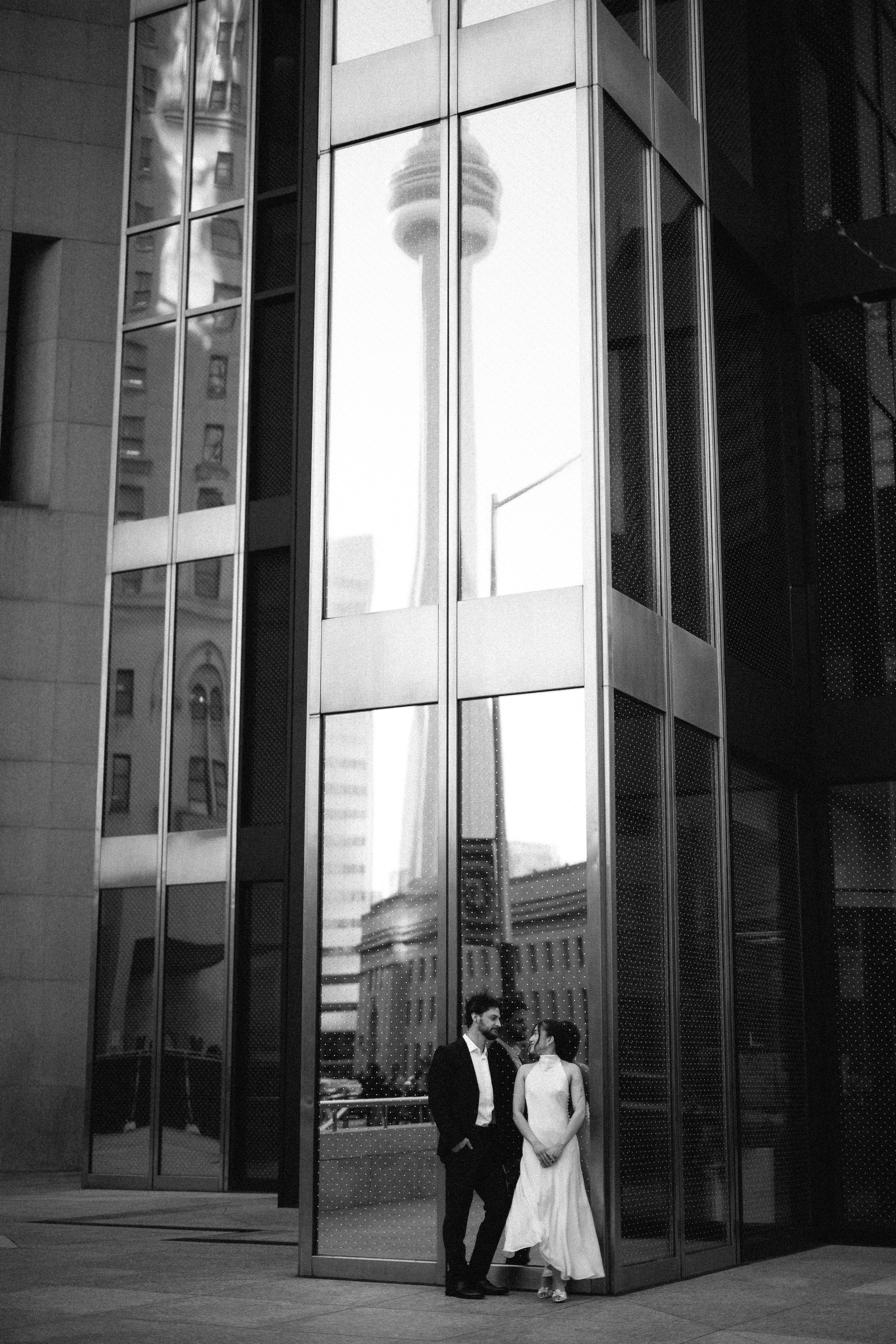 Engagement Session — Downtown Toronto. Anna Leb Photo