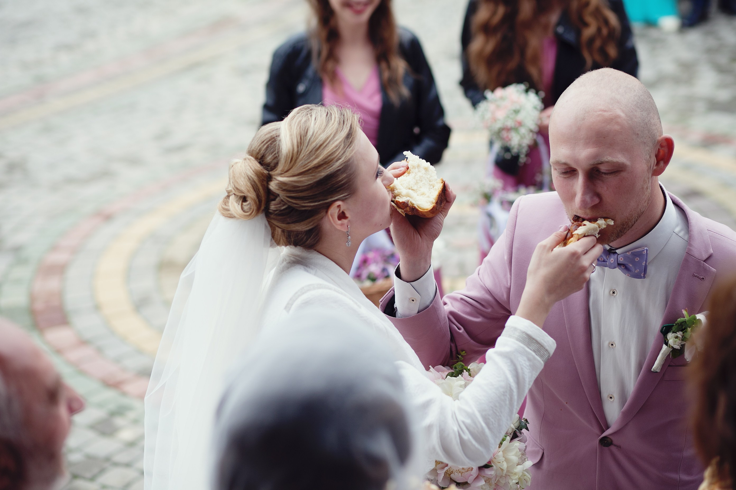 Robert & Andriana, Lviv. Denny Savon — Photographer in Santorini | Weddings, Love Stories & Flying Dress