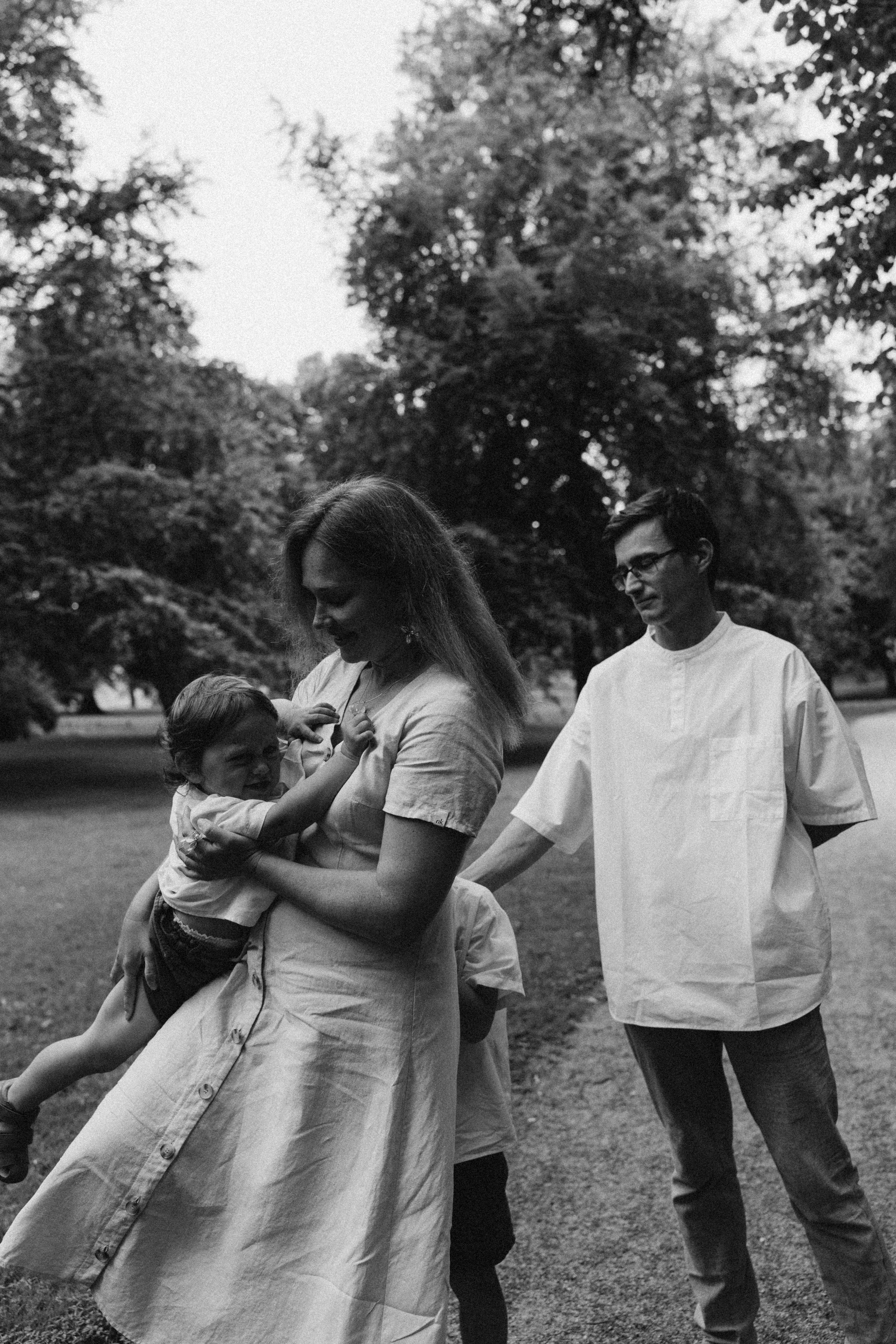 Kaivopuisto. Wedding and potrait photographer in Helsinki Vickan O