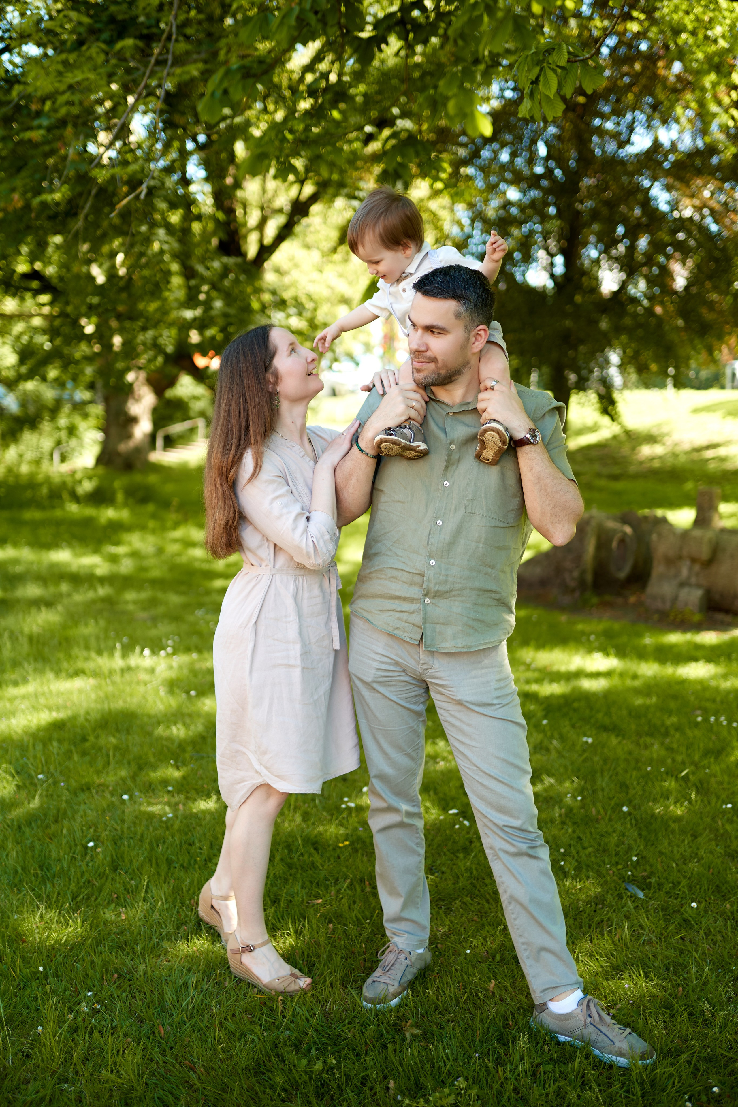 Familien Fotoshooting. Neugeborenen, Kinder, Familie Fotografin Oberhausen NRW Marina Lykov