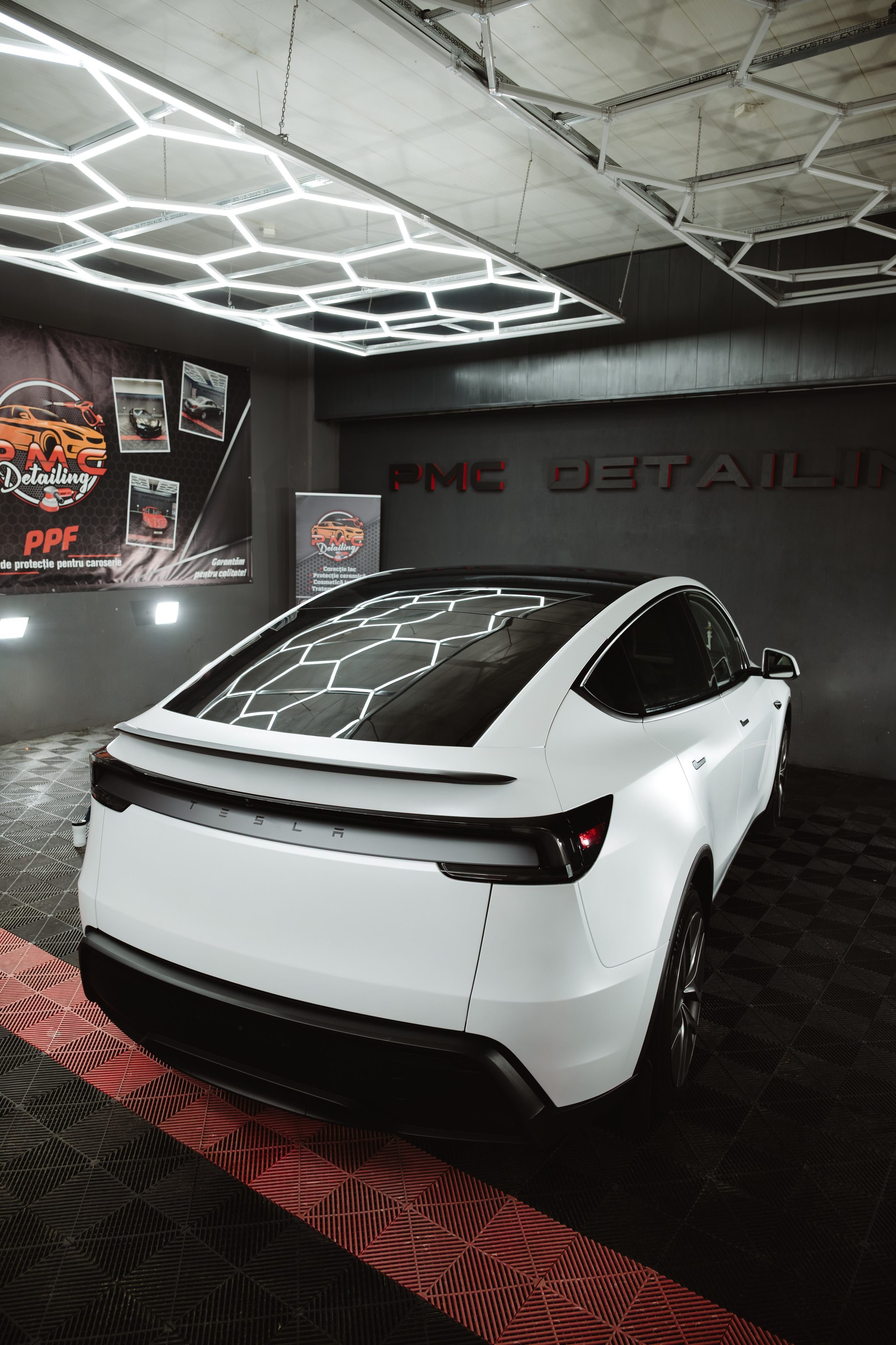 Tesla Model Y (PMC Detailing). Adrian Visovan - Fotograf Iasi