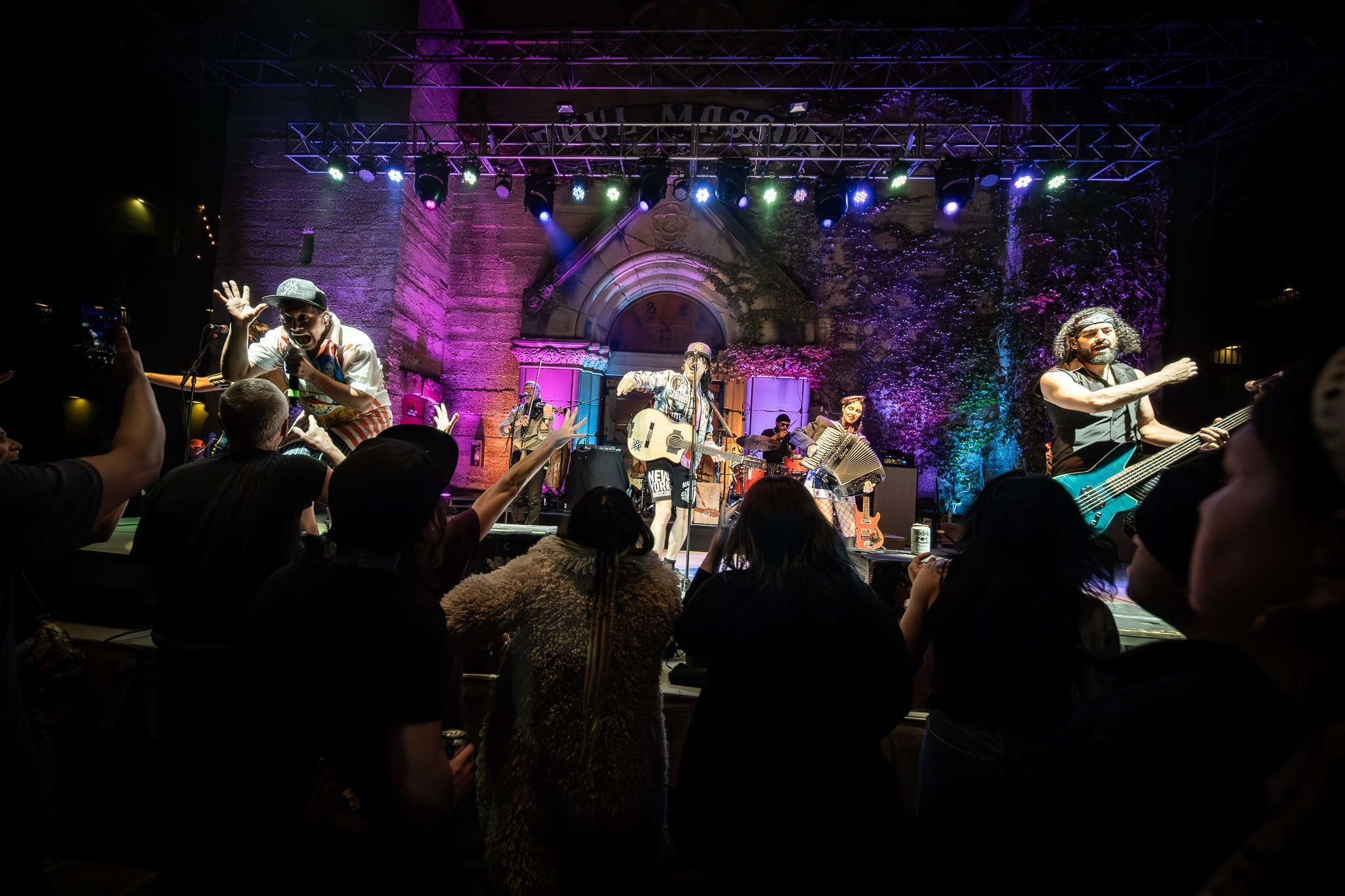 GOGOL BORDELLO / SARATOGA / CA. Reportage concert portrait photography in the San Francisco Bay Area