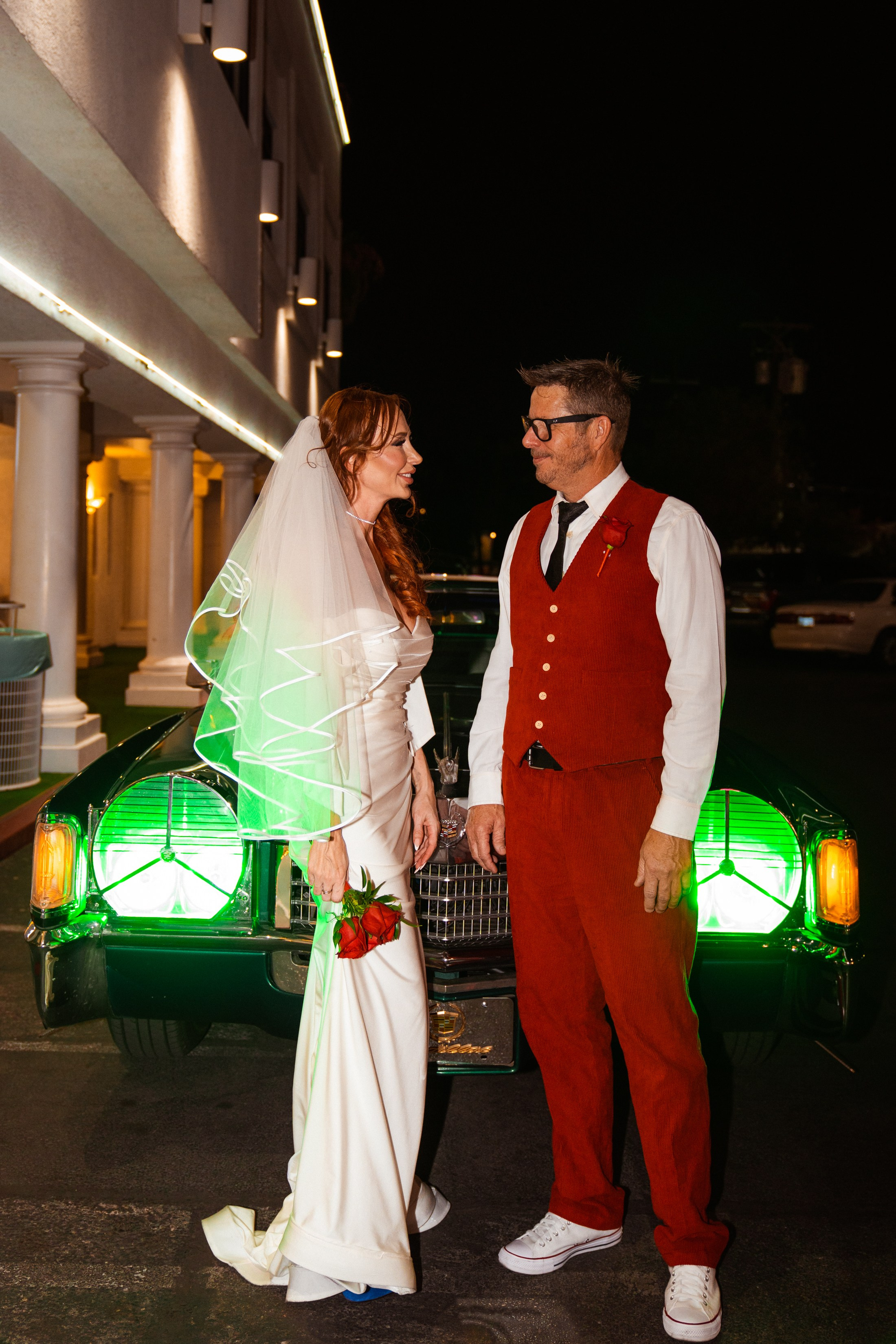 Rebecca&Todd. Wedding & elopement photographer Viktoriya Kravtsov. Las Vegas
