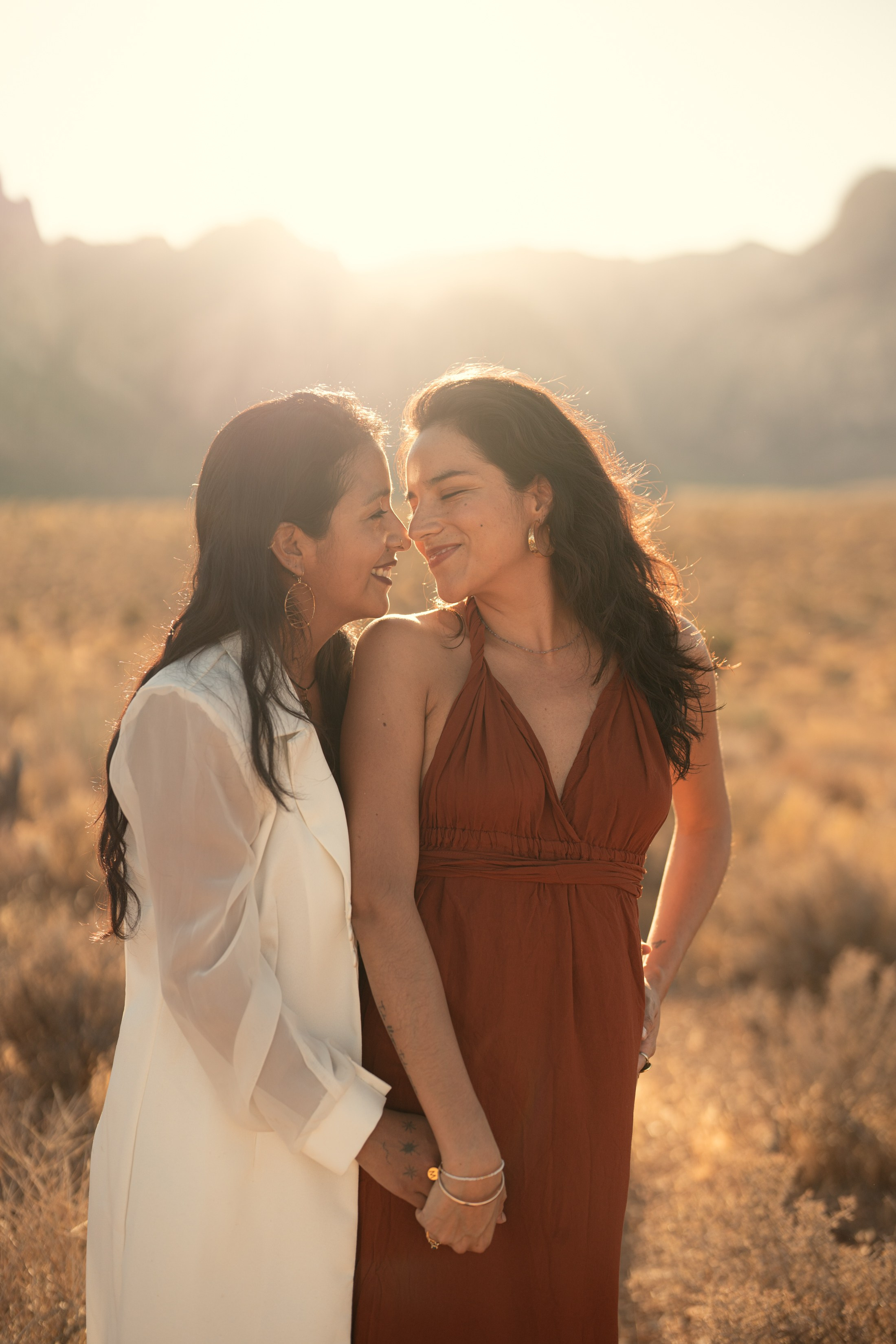 Liz&Fatima. Wedding & elopement photographer Viktoriya Kravtsov. Las Vegas