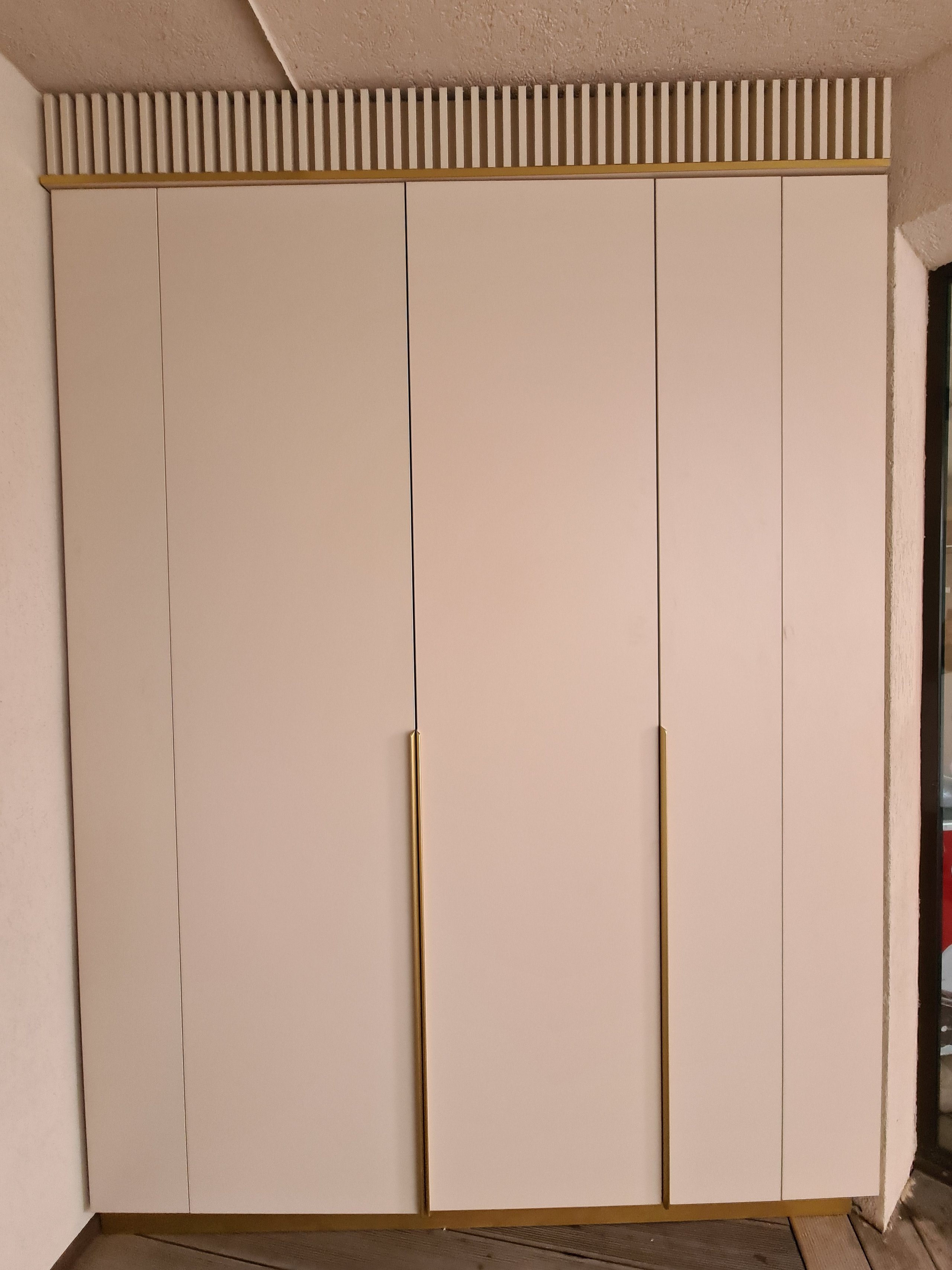Dressing. Furniture Alexandru Turcu