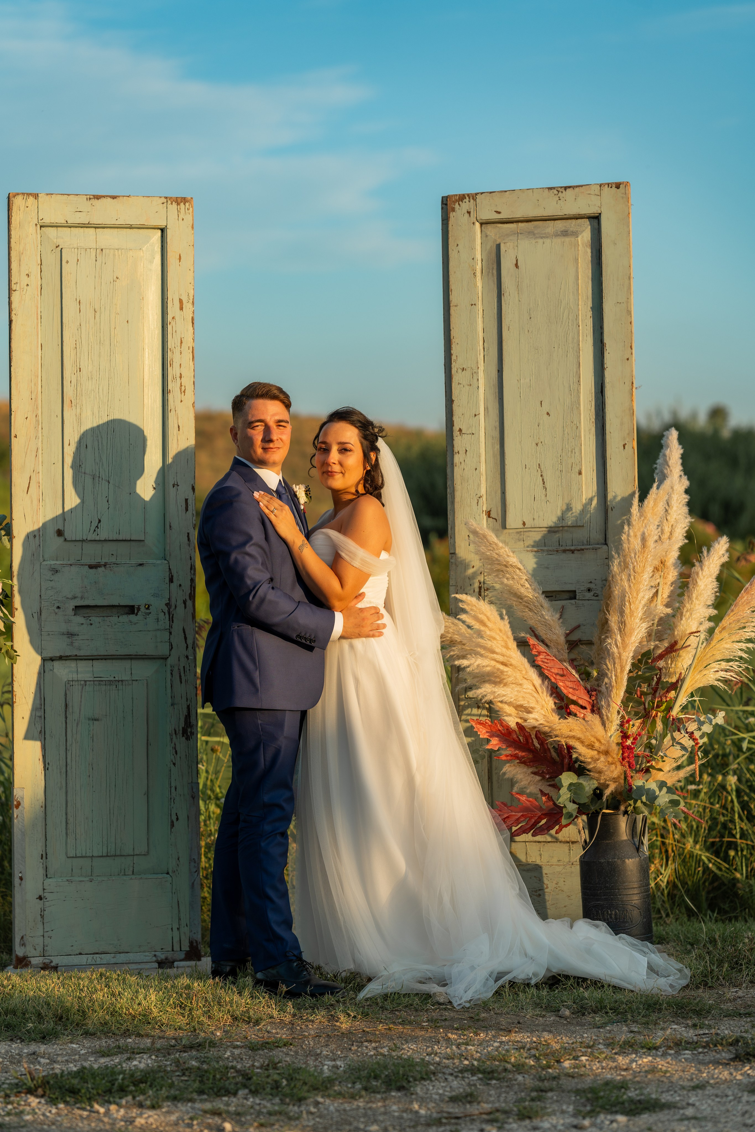 Un momento di festa e convivialità tra gli ospiti del matrimonio.