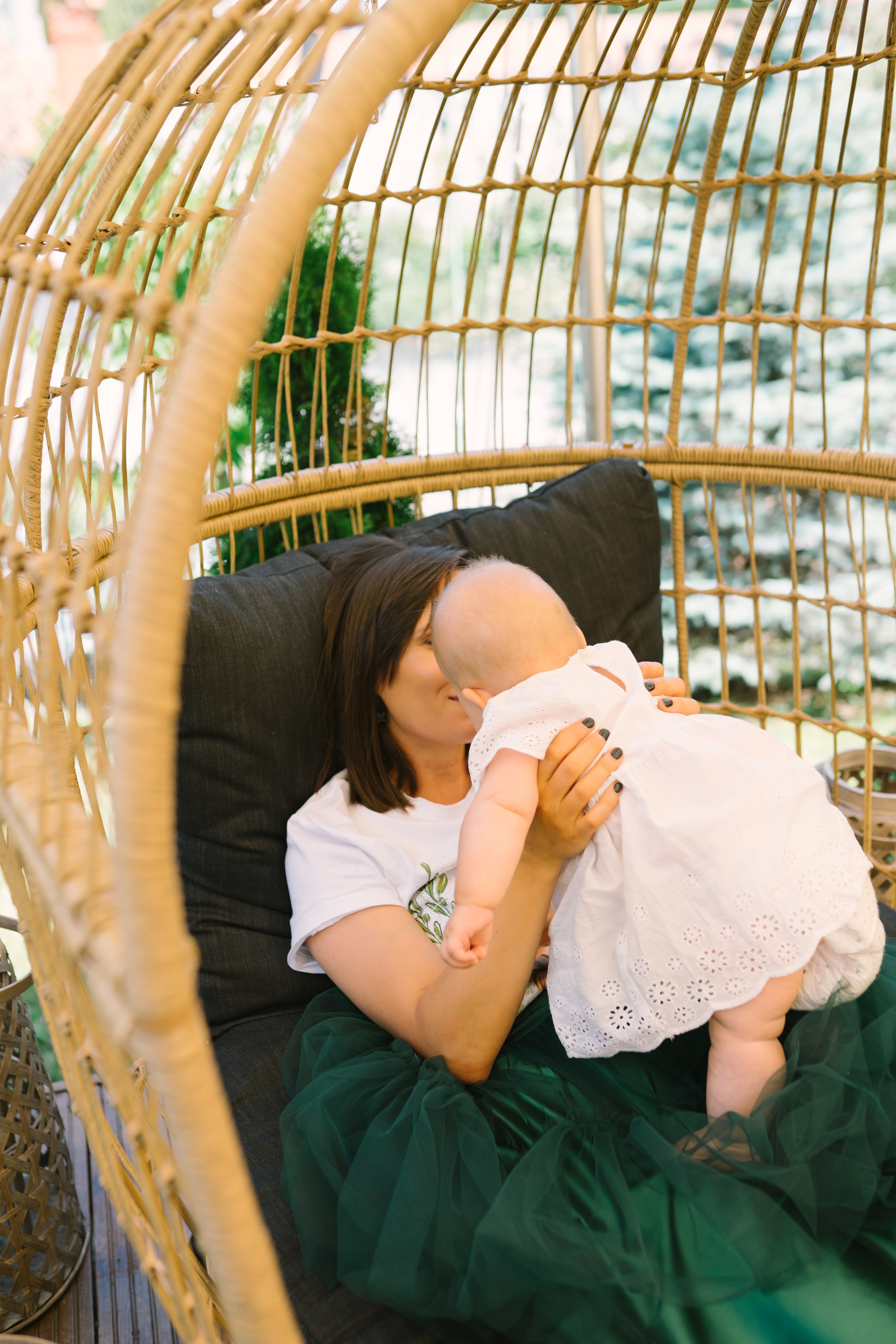 Fotografie de Eveniment Brașov: Povești Vizuale | Mădălina Beda. Madalina Beda- Artist vizual, fotograf, doula la nastere, consultant babywearing Brasov si in toata tara