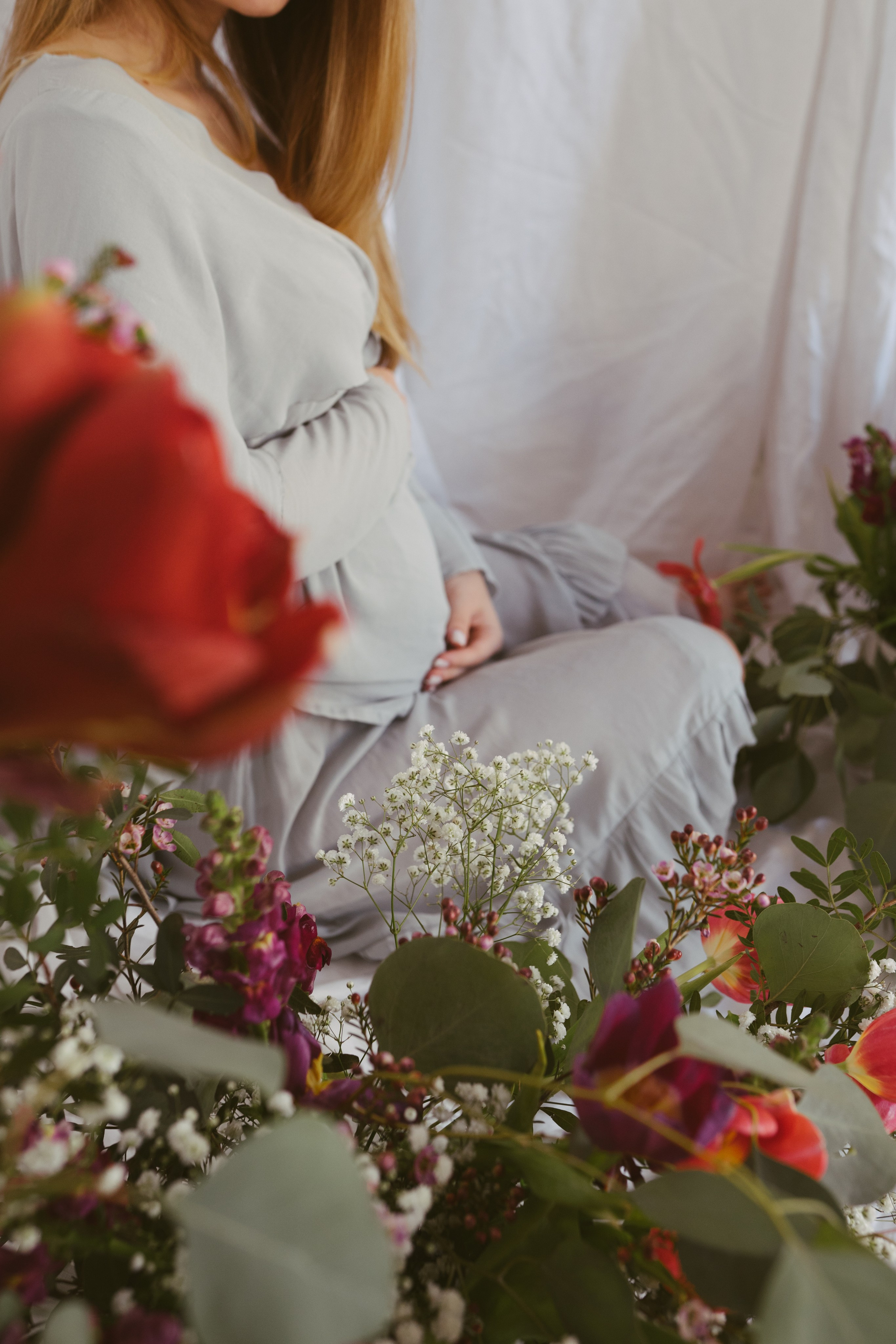 Ședințe Foto Primăvara Colorată Brașov | Mădălina Beda. Madalina Beda- Artist vizual, fotograf, doula la nastere, consultant babywearing Brasov si in toata tara