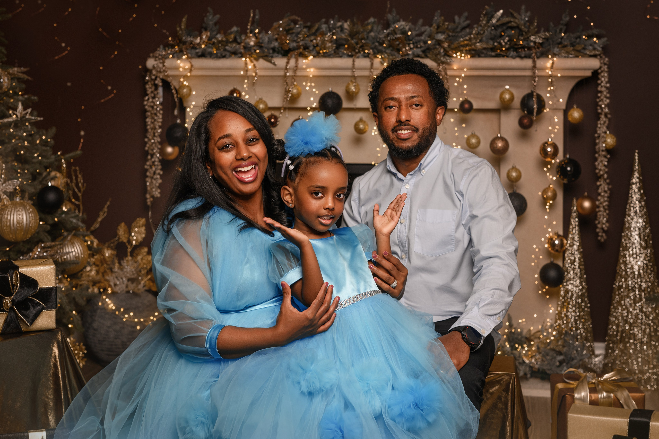 Bethelhem and her family. Wedding & family photography in Seattle area. Helen Michelle photographer