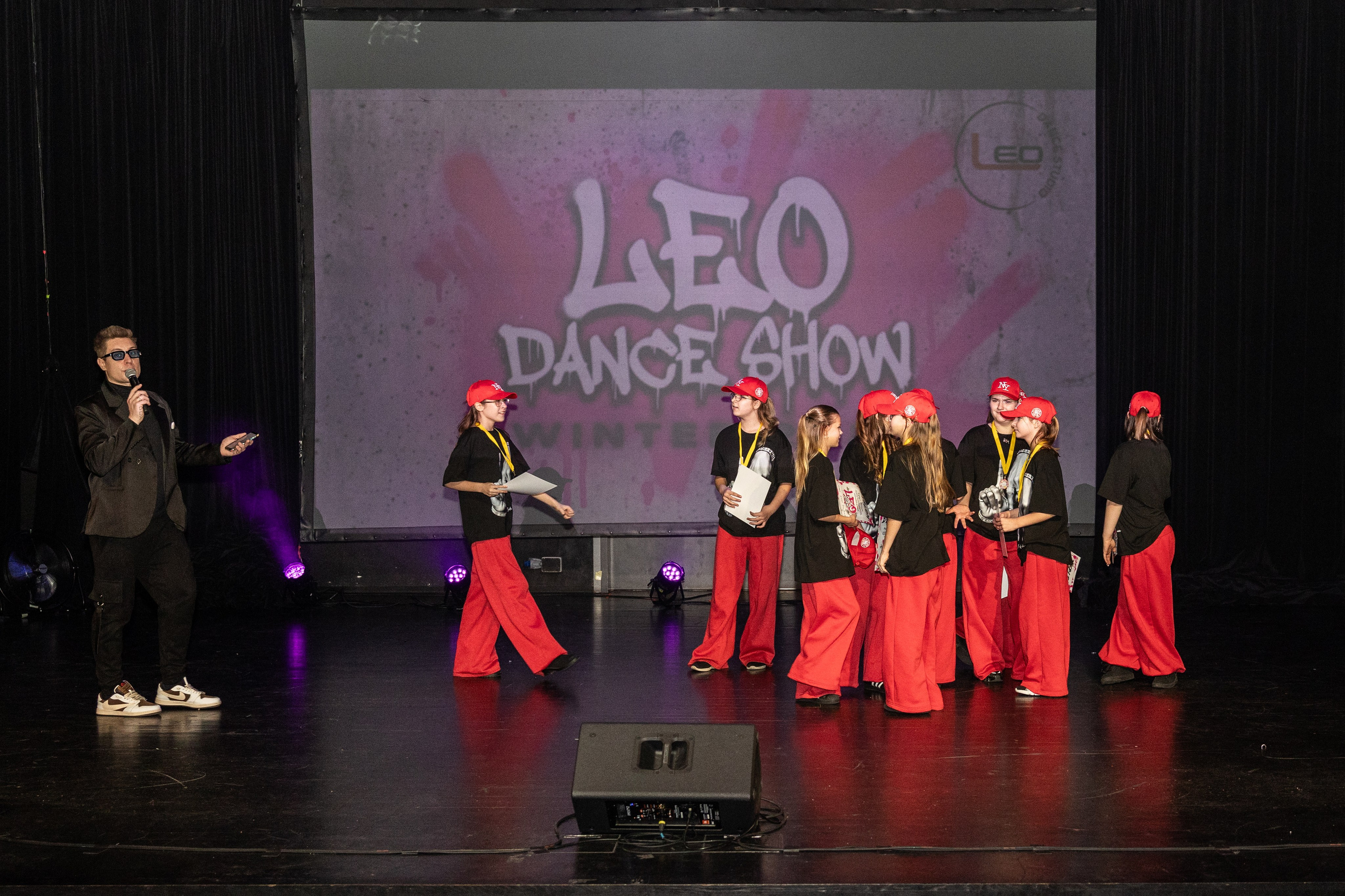 LEO DANCE SHOW WINTER 2025. Семейный и детский фотограф в Варшаве Мила Бобровская