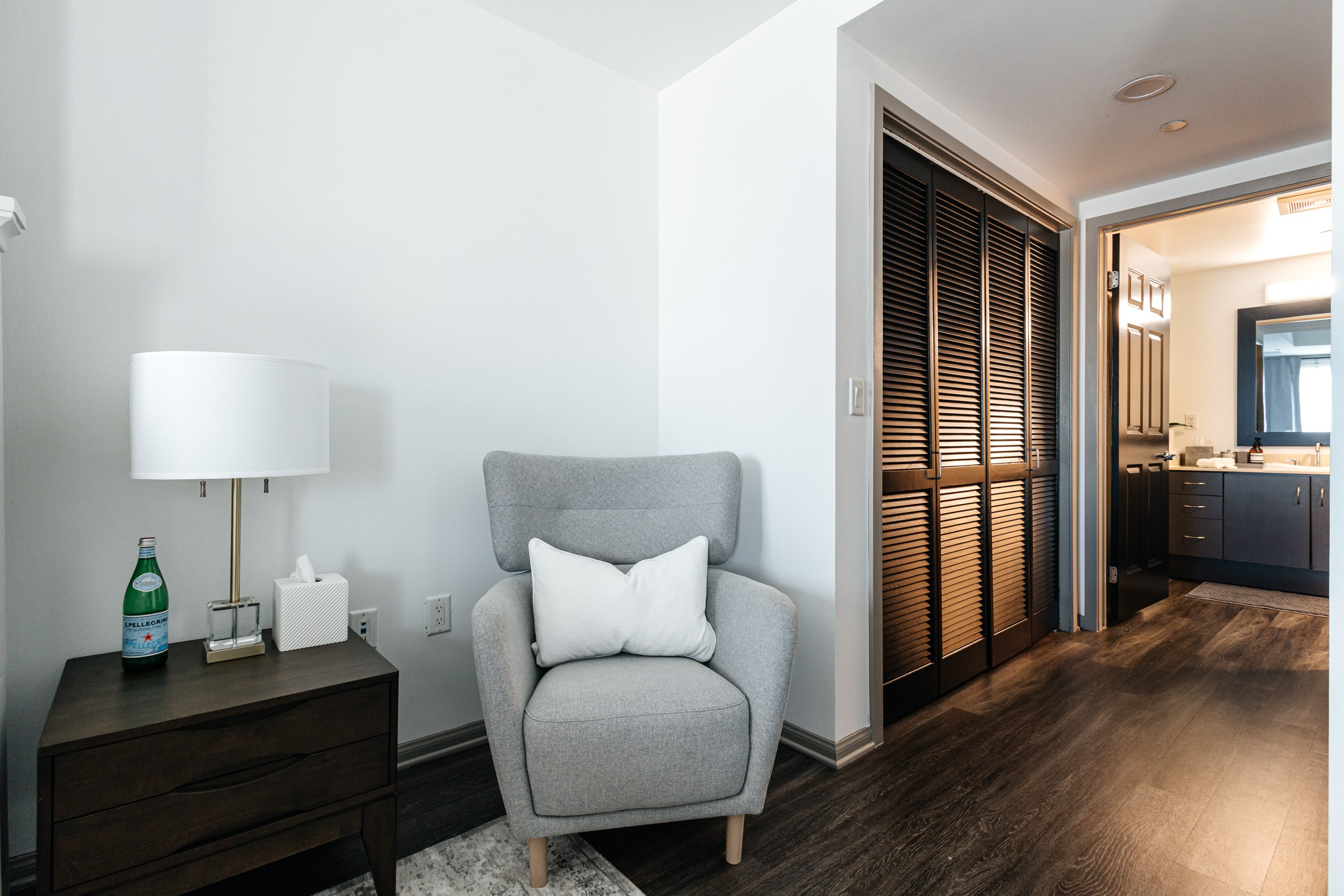 Gentle Apartments. Photographer Andrei White