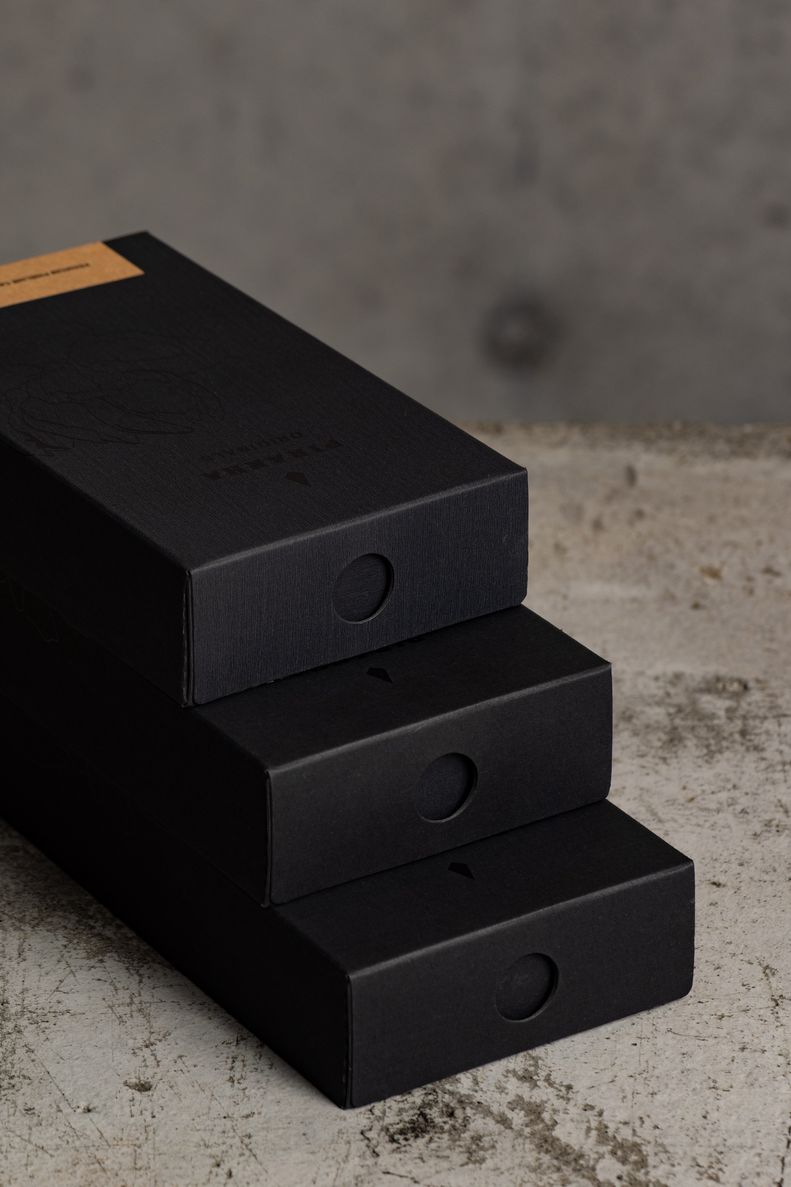 PIRANHA SUPPLIES. ESTUDIO DOZE