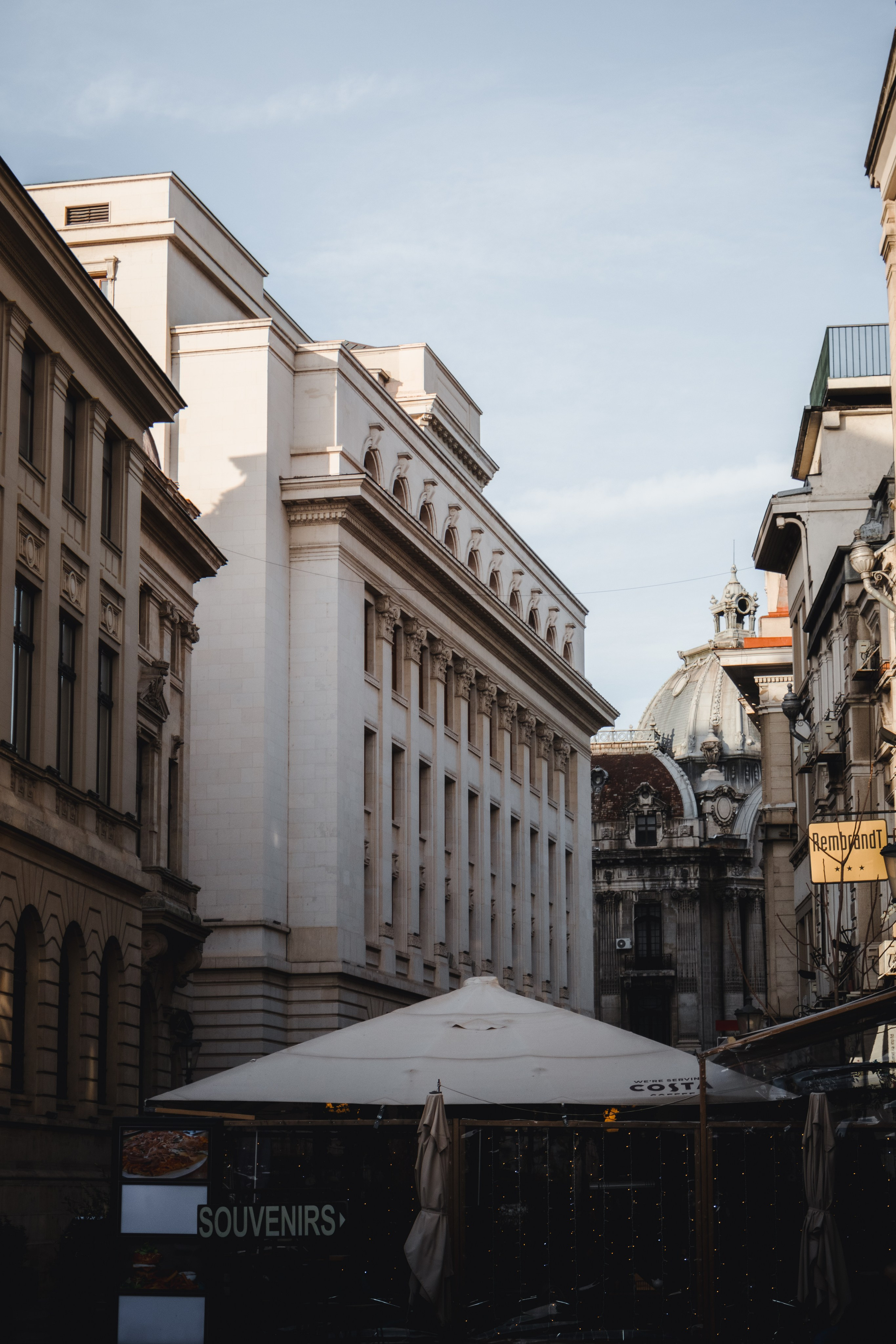 Bucharest. Дизайнер и Фотограф в Кишинёве Бусуйок Станислав