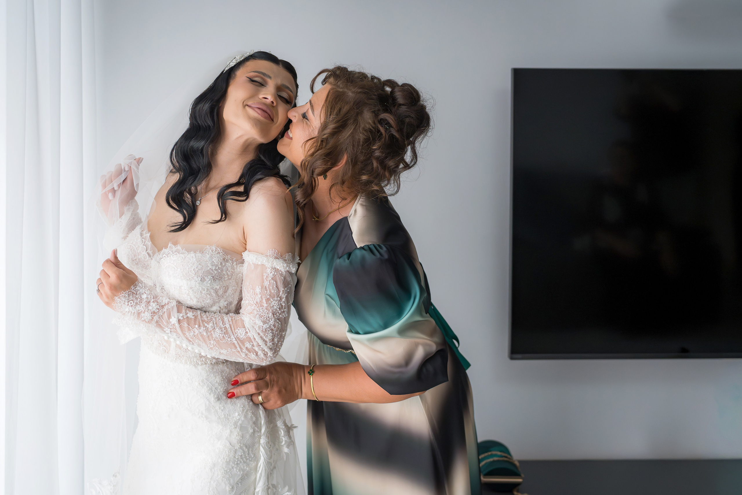 Stefania si Vladimir. Fotografi de nunta in Bucuresti, Iulia si Stefan Ovidiu