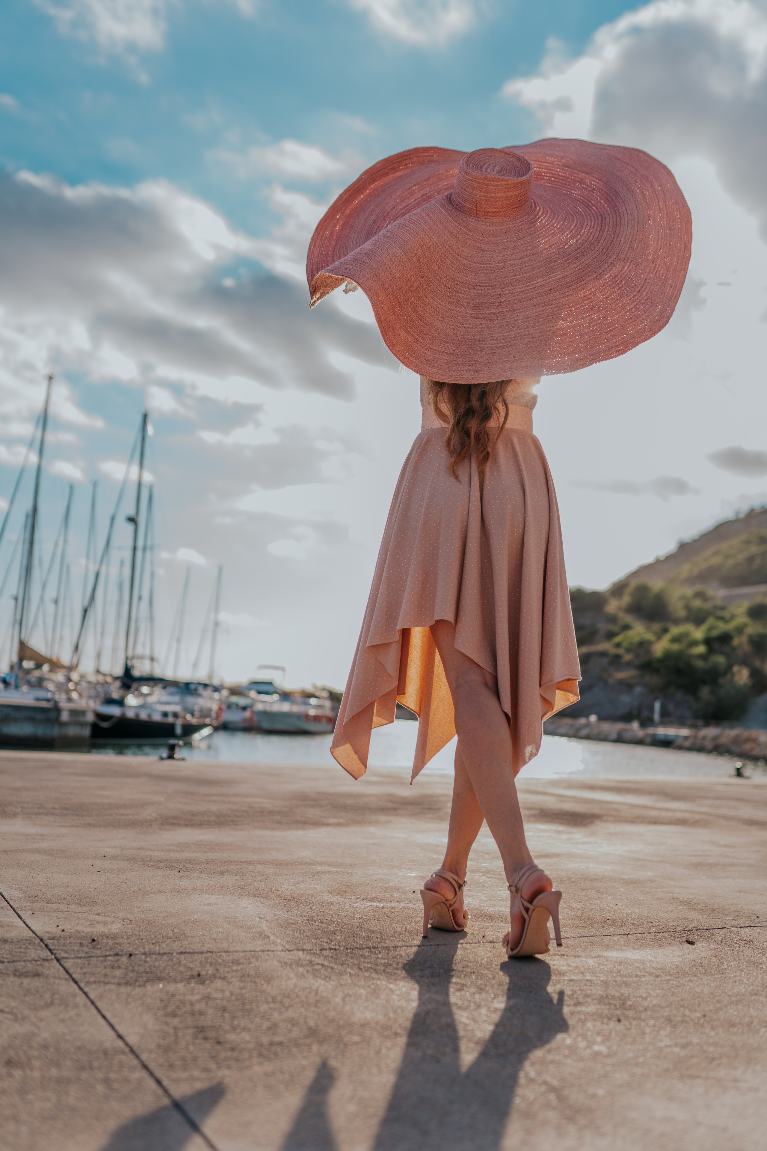 Free Barcelona Photo Guide. DiaFoto — Wow Photographer in Barcelona | Premium Barcelona Photoshoot Experience